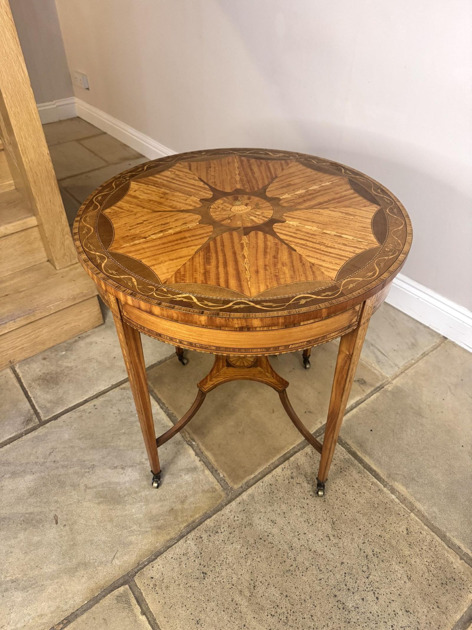 Pretty Quality Antique Edwardian Inlaid Satinwood Circular Occasional Table (1 of 5) Pretty Quality Antique Edwardian Inlaid Satinwood Circular Occasional Table (1 of 5)