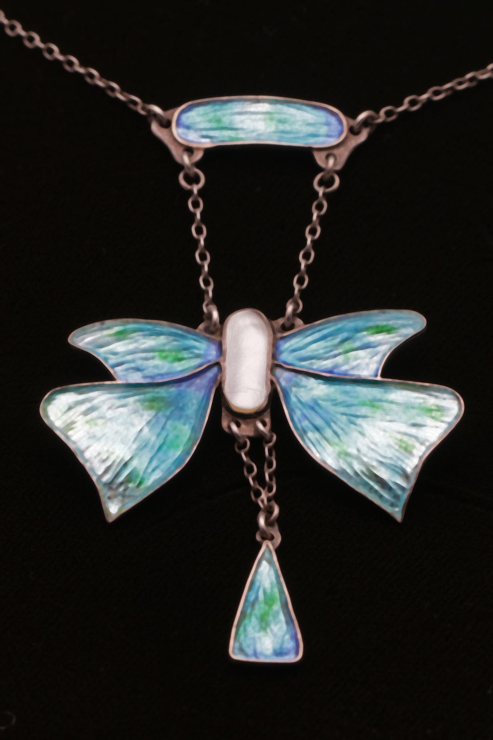 Arts & Crafts Silver Necklace with Mother of Pearl & Enamel (1 of 5)