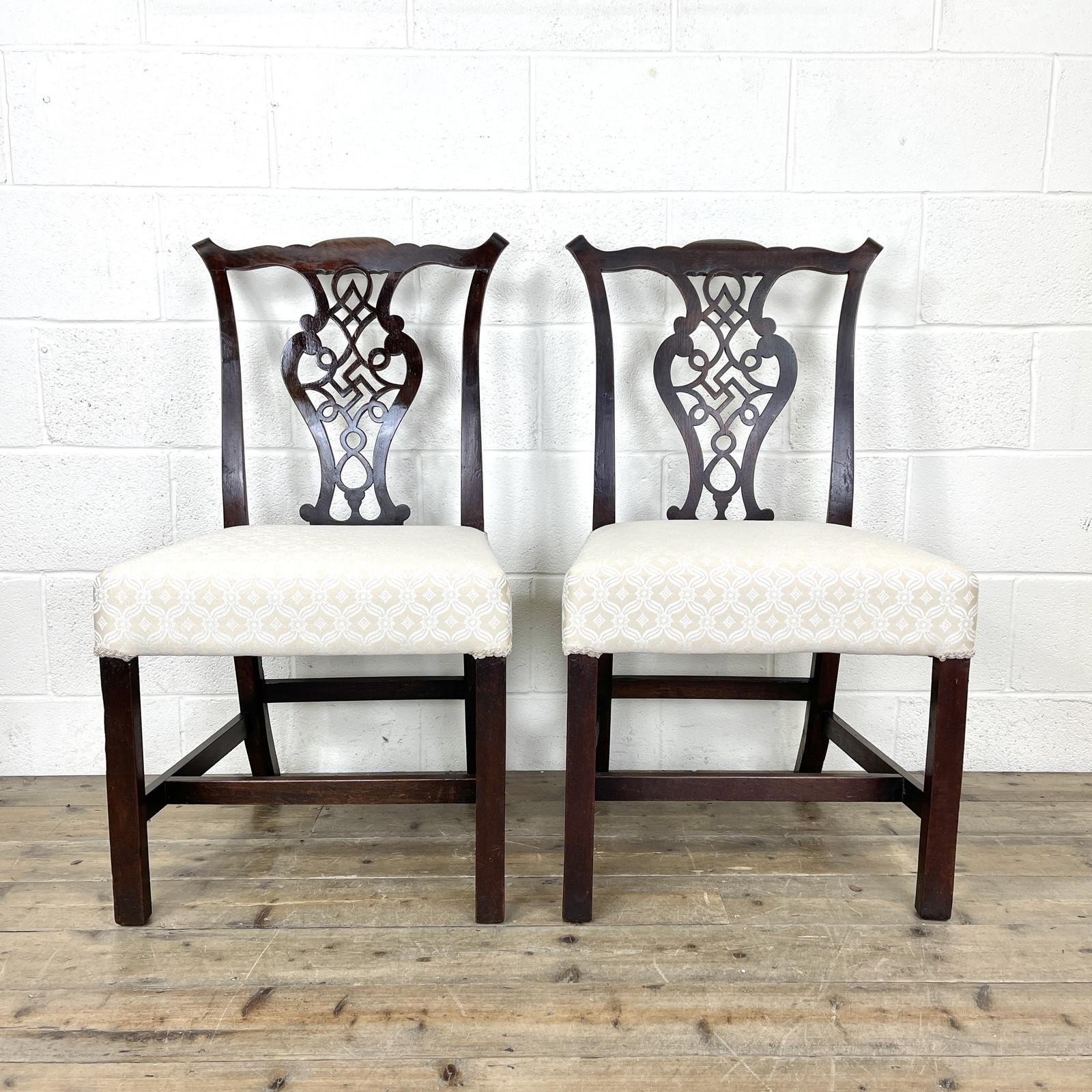 Pair of Antique Georgian Mahogany Chairs (1 of 10) Pair of Antique Georgian Mahogany Chairs (1 of 10)