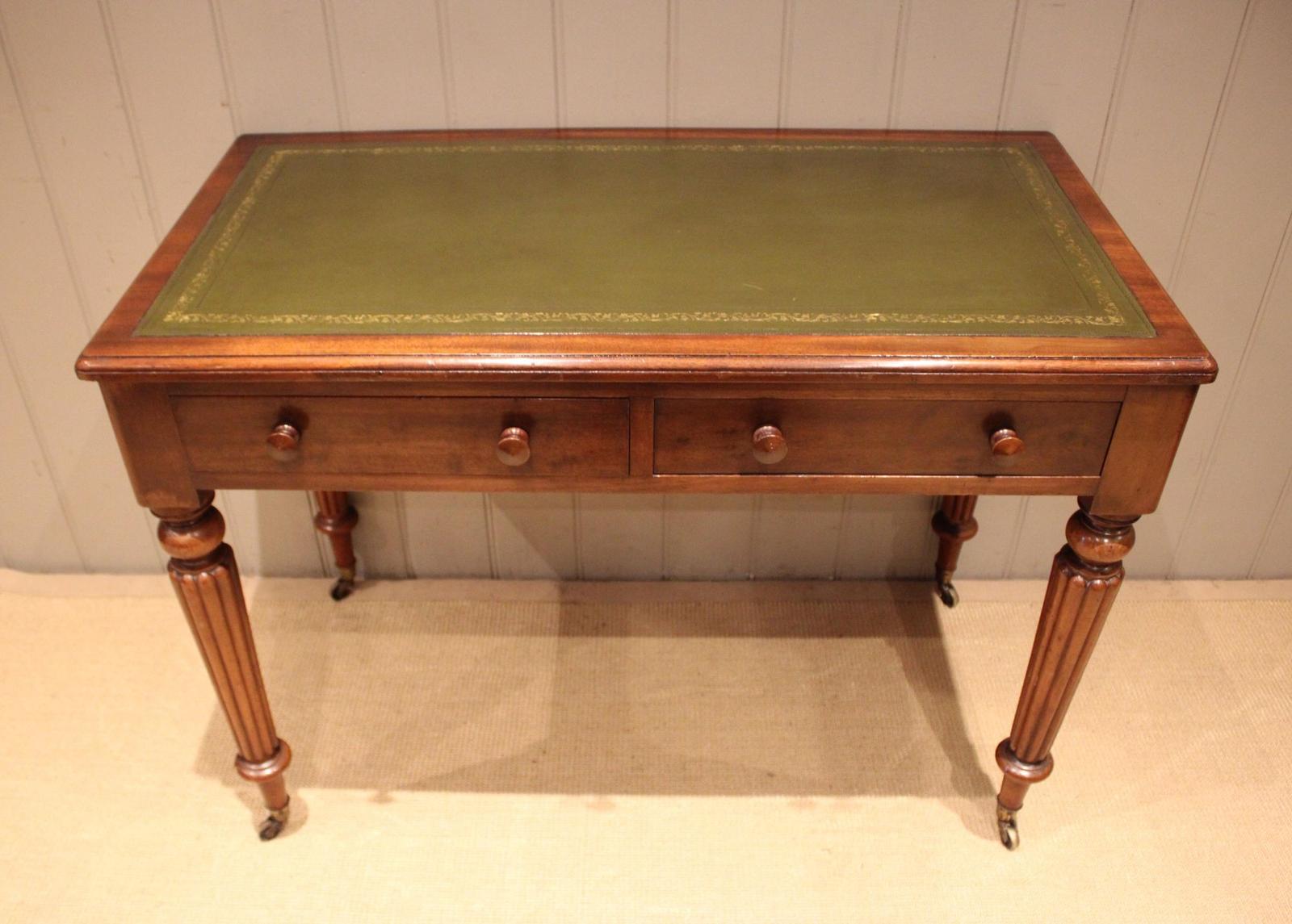 Mid 19th Century Mahogany Writing Desk (1 of 10) Mid 19th Century Mahogany Writing Desk (1 of 10)