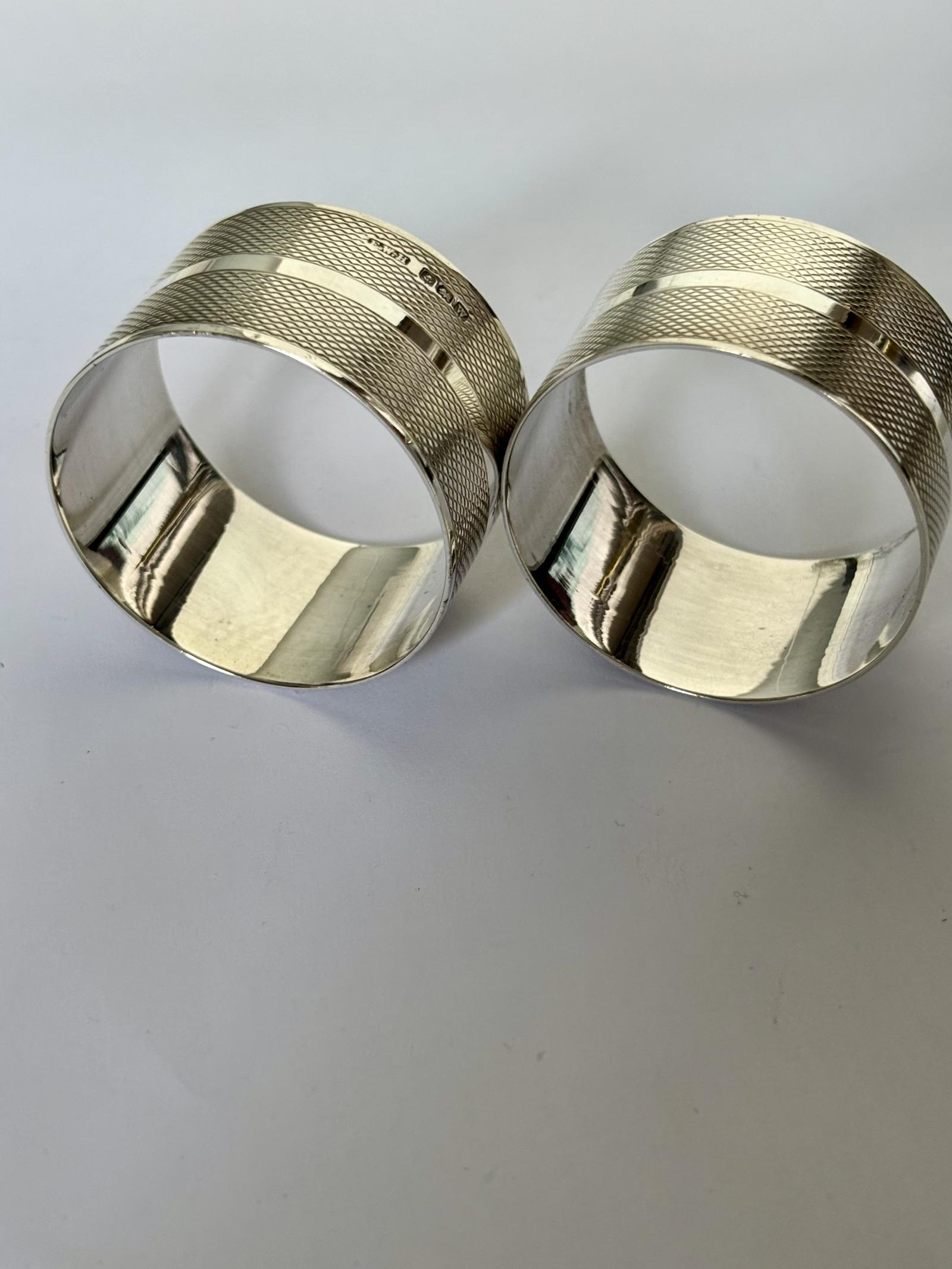Pair of George V Silver Napkin Rings - Birmingham 1946 Ernest W Haywood (1 of 8) Pair of George V Silver Napkin Rings - Birmingham 1946 Ernest W Haywood (1 of 8)