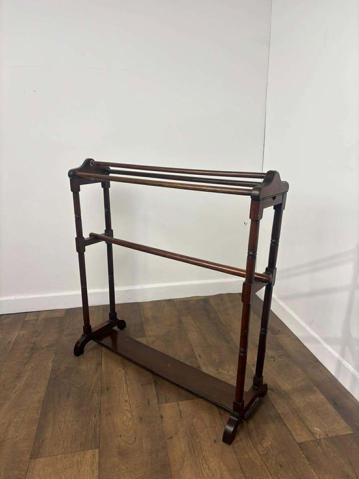 Bathroom Antiques - main image