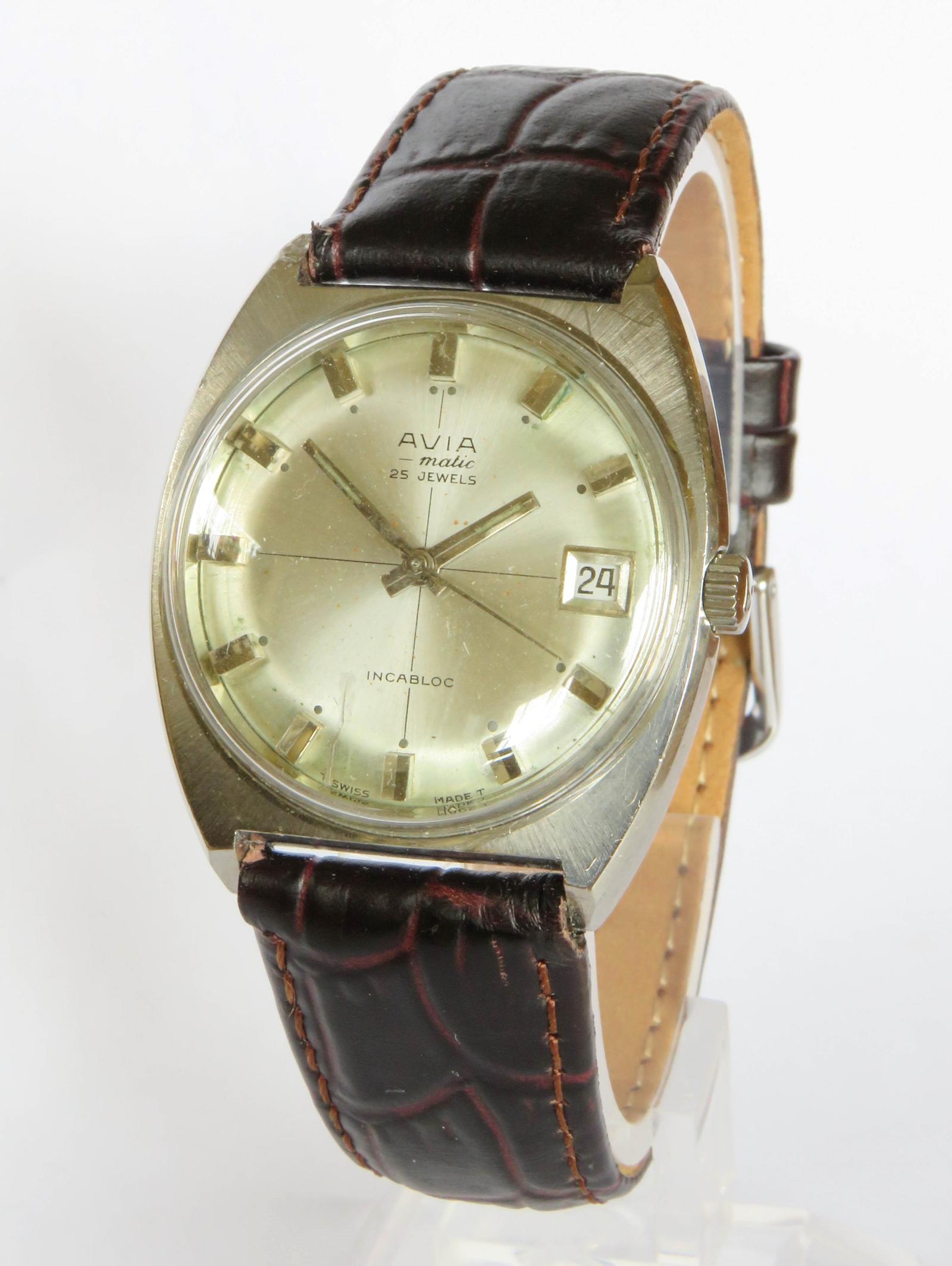 Watch : Gents 1960s Avia-matic Automatic Wrist Watch (1 of 5)