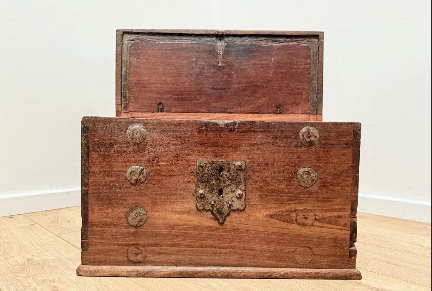 Teak Iron Mounted Coffer Blanket Trunk 19th Century - (1 of 5) Teak Iron Mounted Coffer Blanket Trunk 19th Century - (1 of 5)