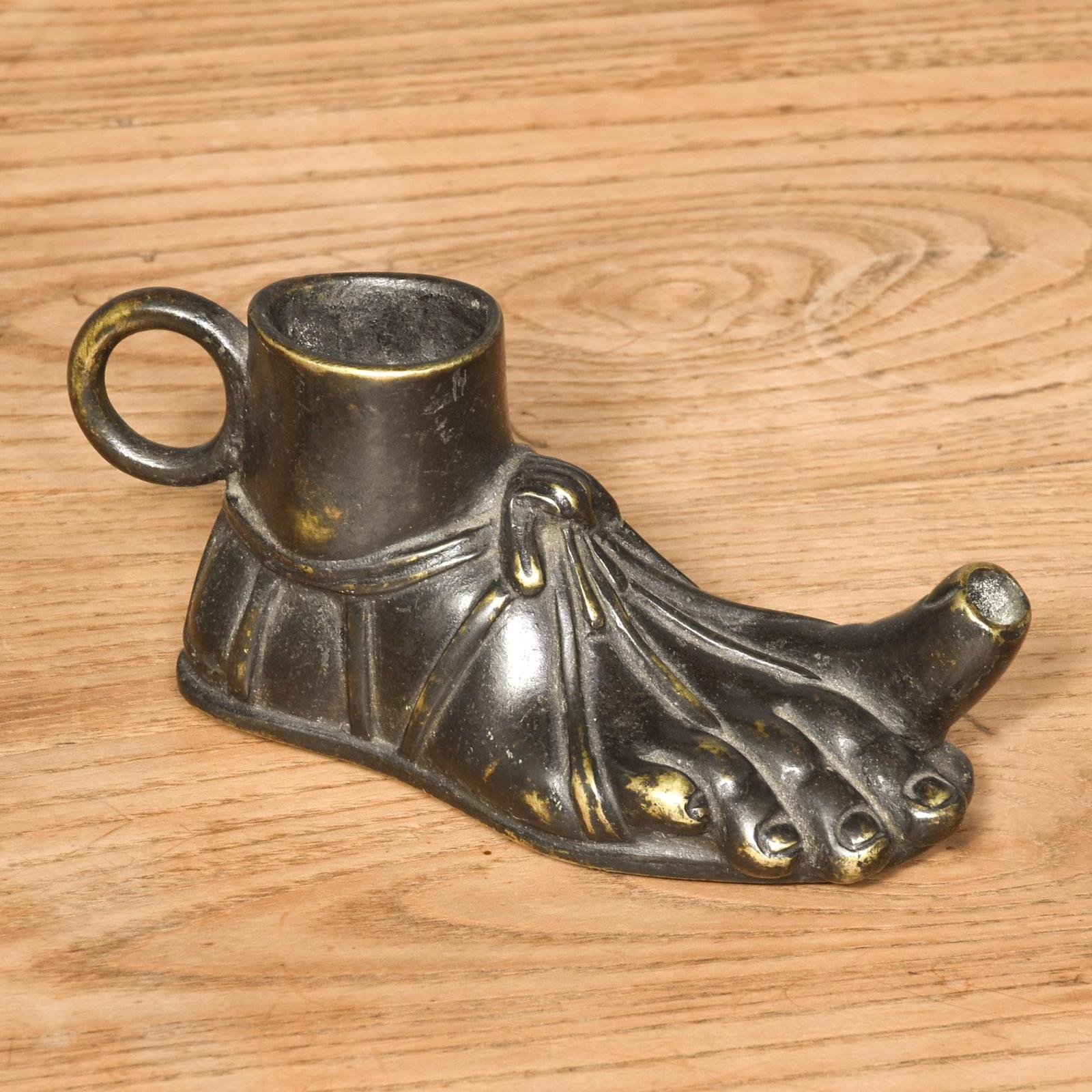 Cast Bronze Oil Lamp (1 of 4)