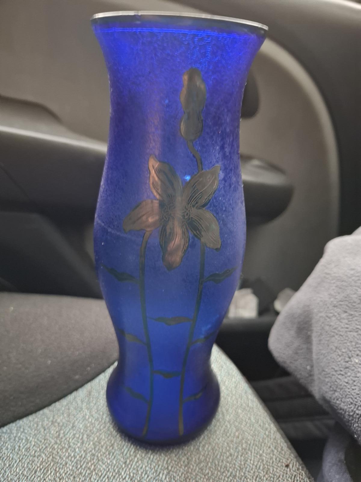 Superb Art Nouveau Austrian Art Glass Vase With Silver Resist Lustre Decoration (1 of 5) Superb Art Nouveau Austrian Art Glass Vase With Silver Resist Lustre Decoration (1 of 5)