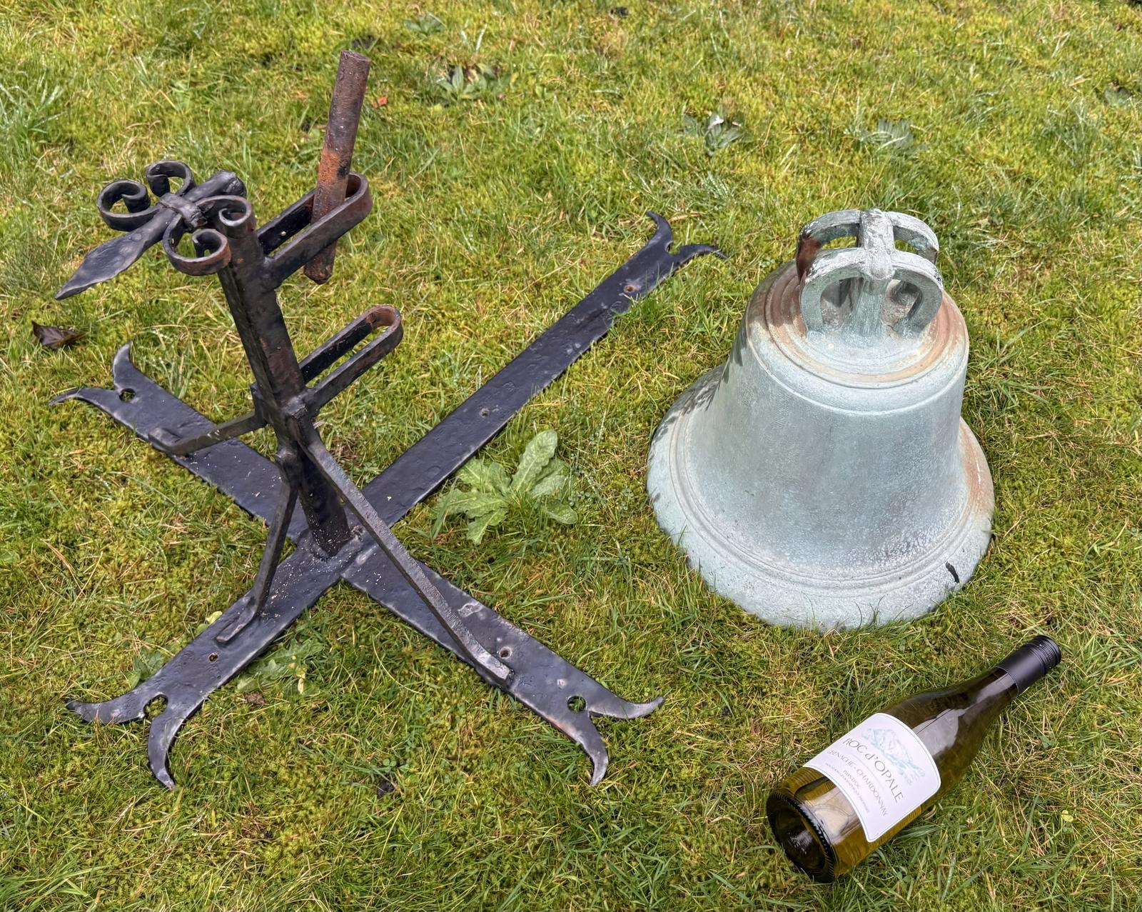 Large 19th Century Bronze Estate Bell (1 of 6)