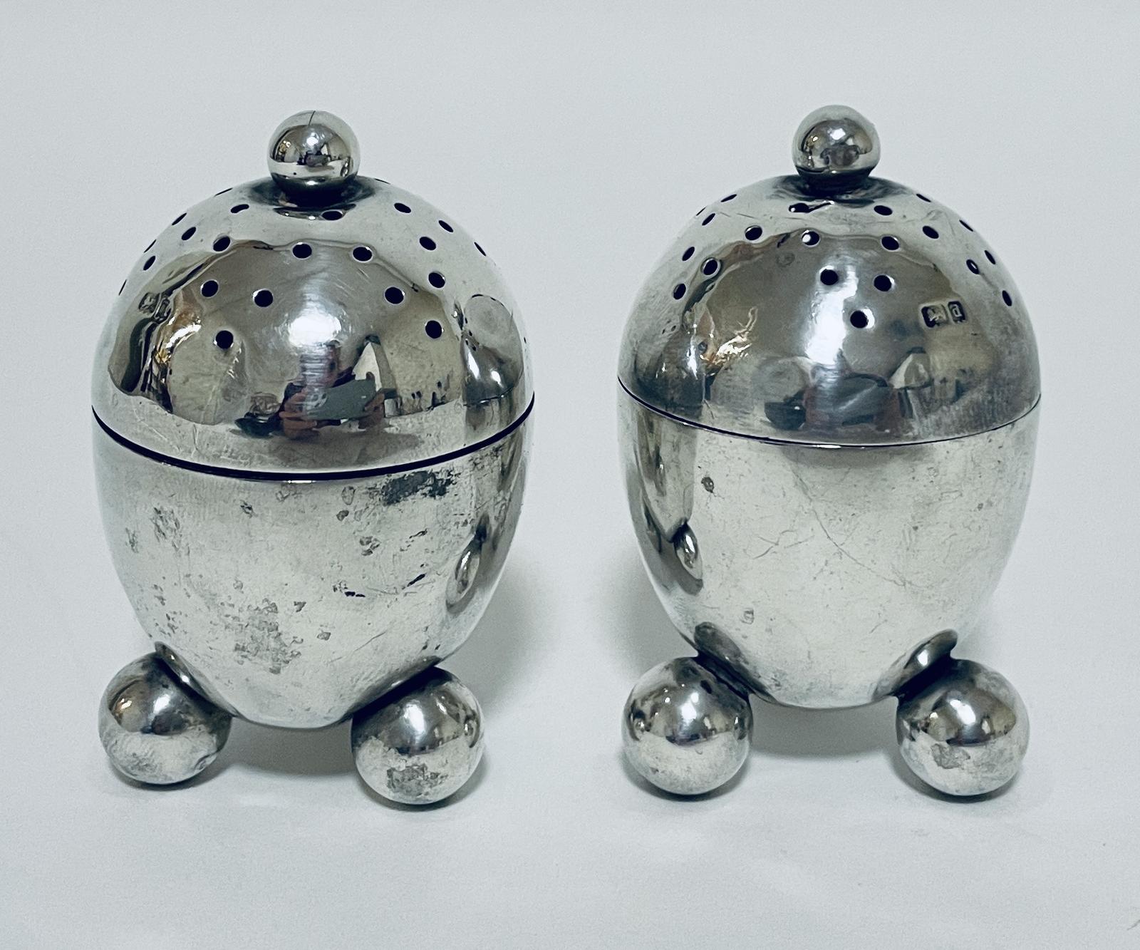 Pair of Antique Silver Pepper Pots (1 of 13) Pair of Antique Silver Pepper Pots (1 of 13)