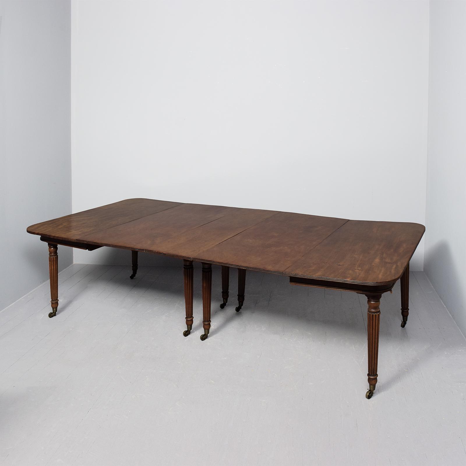 Regency Mahogany Dining Table by Gillows of Lancaster (1 of 10) Regency Mahogany Dining Table by Gillows of Lancaster (1 of 10)
