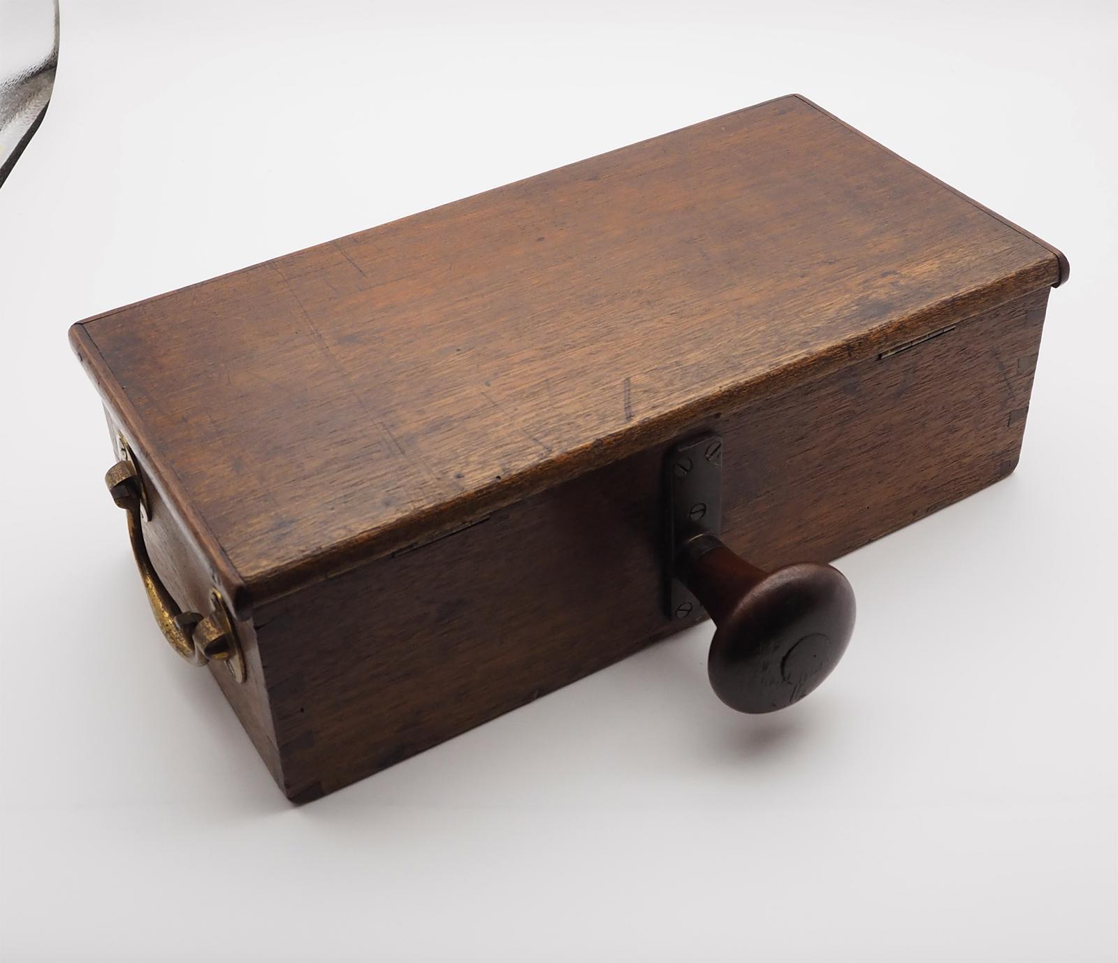 Rare 18th Century Walnut Collection Box (1 of 9)