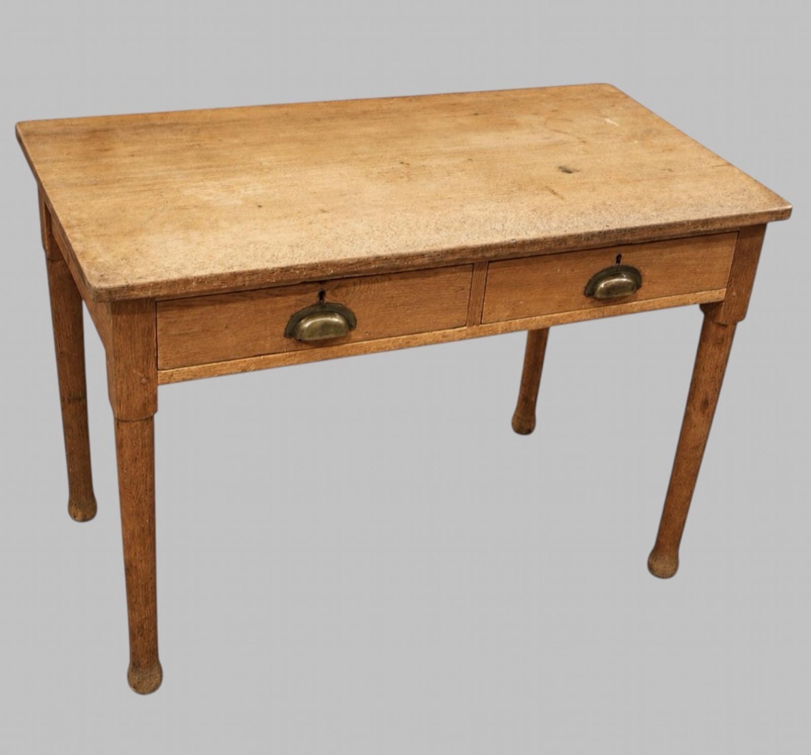 Early 20th Century Oak Two-drawer Work / Kitchen Table (1 of 6) Early 20th Century Oak Two-drawer Work / Kitchen Table (1 of 6)