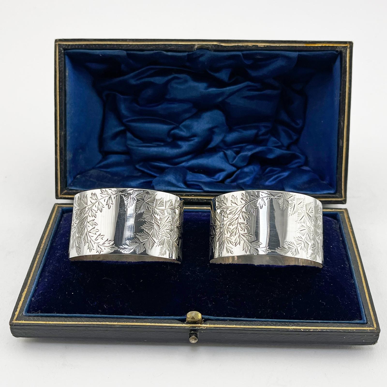 Boxed Pair of Sterling Silver Napkin Rings (1 of 7) Boxed Pair of Sterling Silver Napkin Rings (1 of 7)