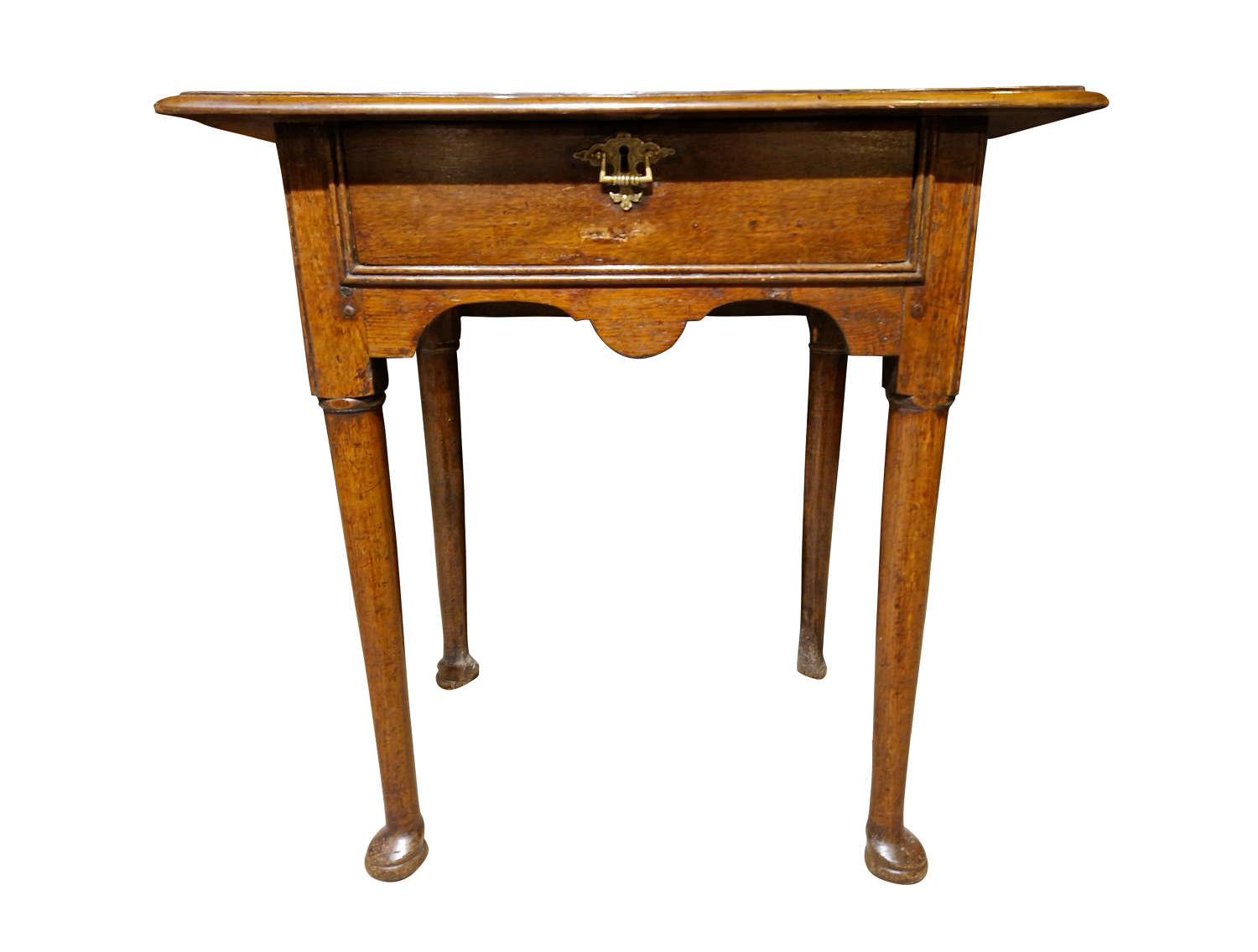 18th Century Small Oak Side Table (1 of 4)
