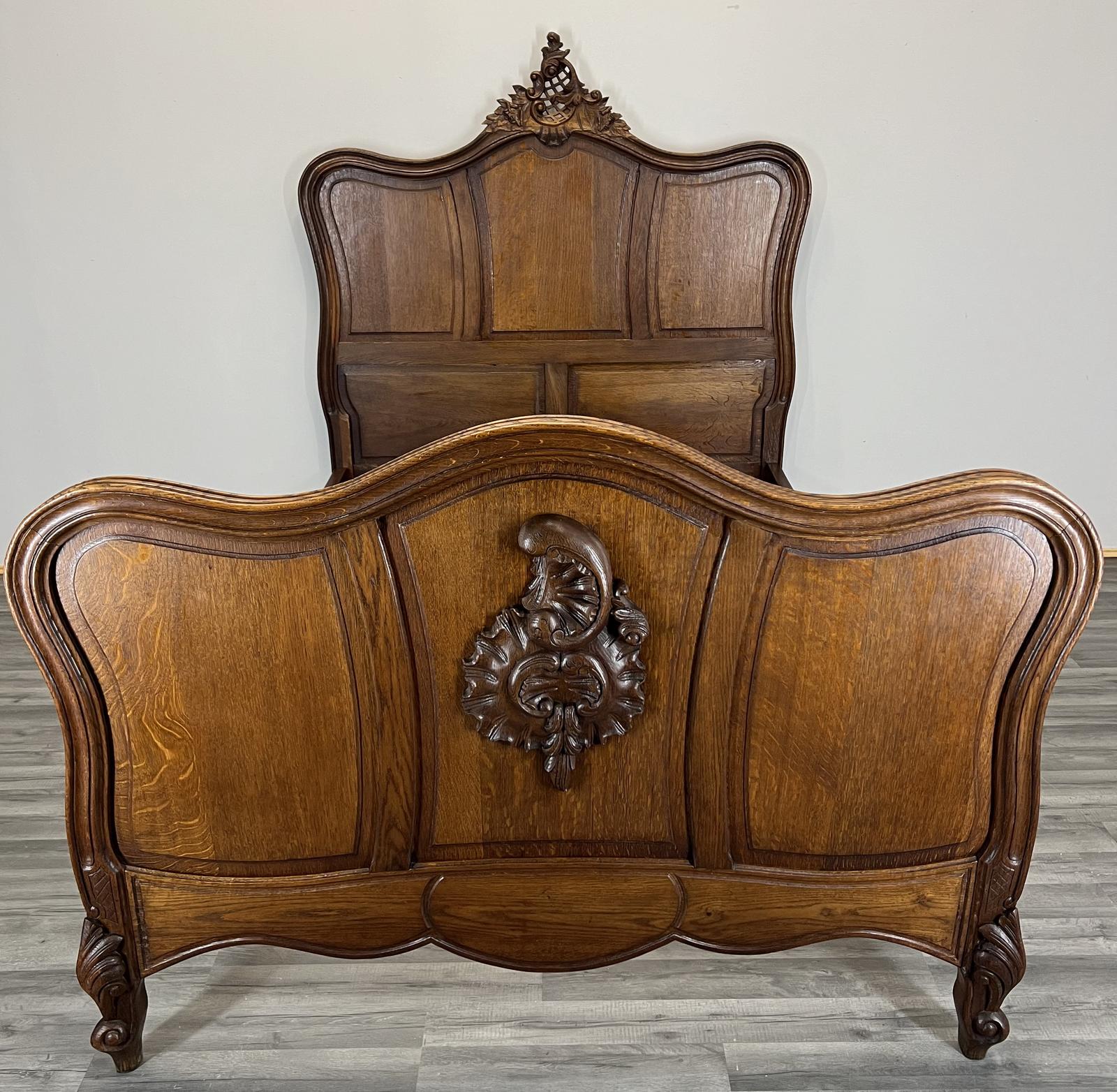Amazing Rare Carved French Antique Double Bed (1 of 15) Amazing Rare Carved French Antique Double Bed (1 of 15)