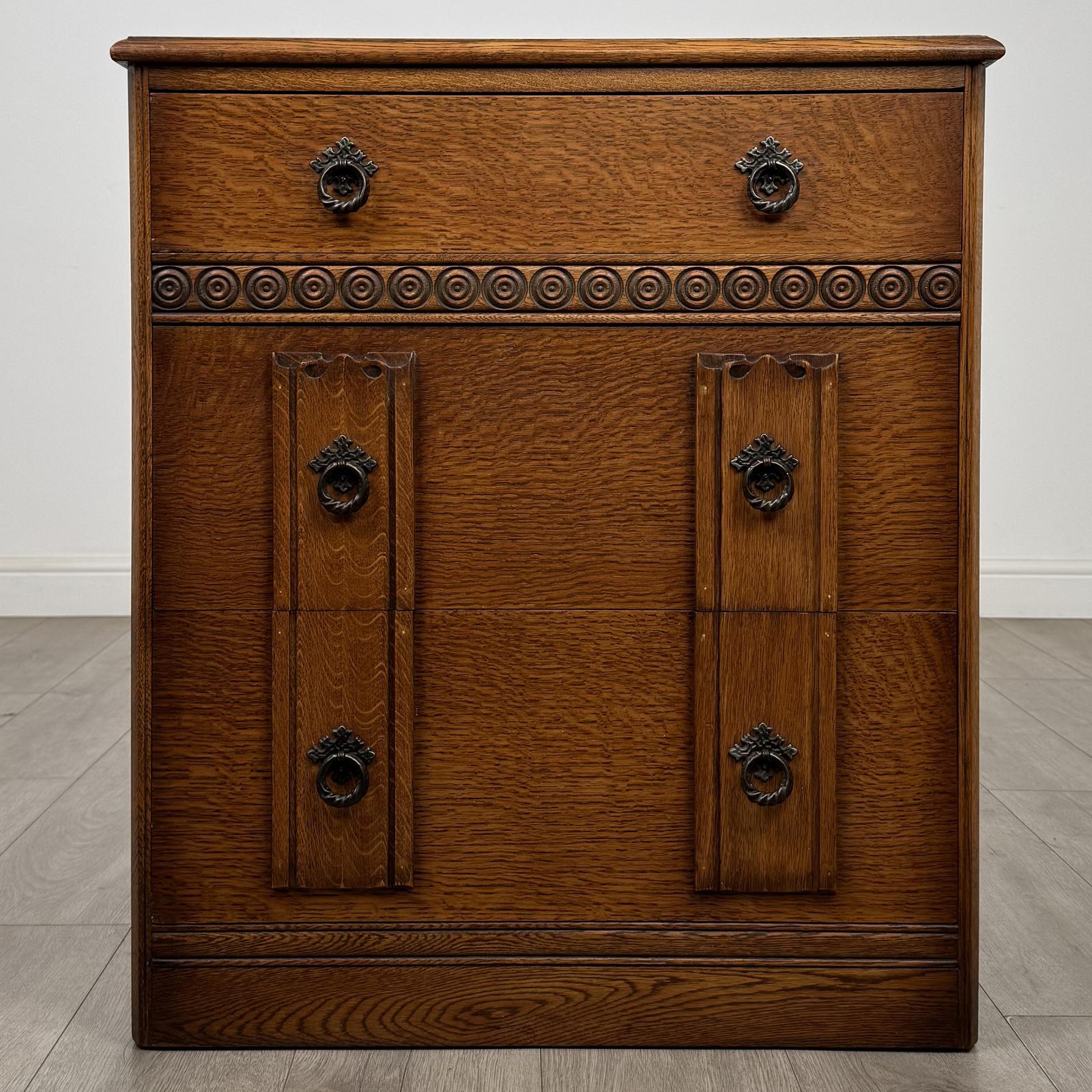 Antique 20th Century Edwardian Chest of Drawers in Oak (1 of 11) Antique 20th Century Edwardian Chest of Drawers in Oak (1 of 11)