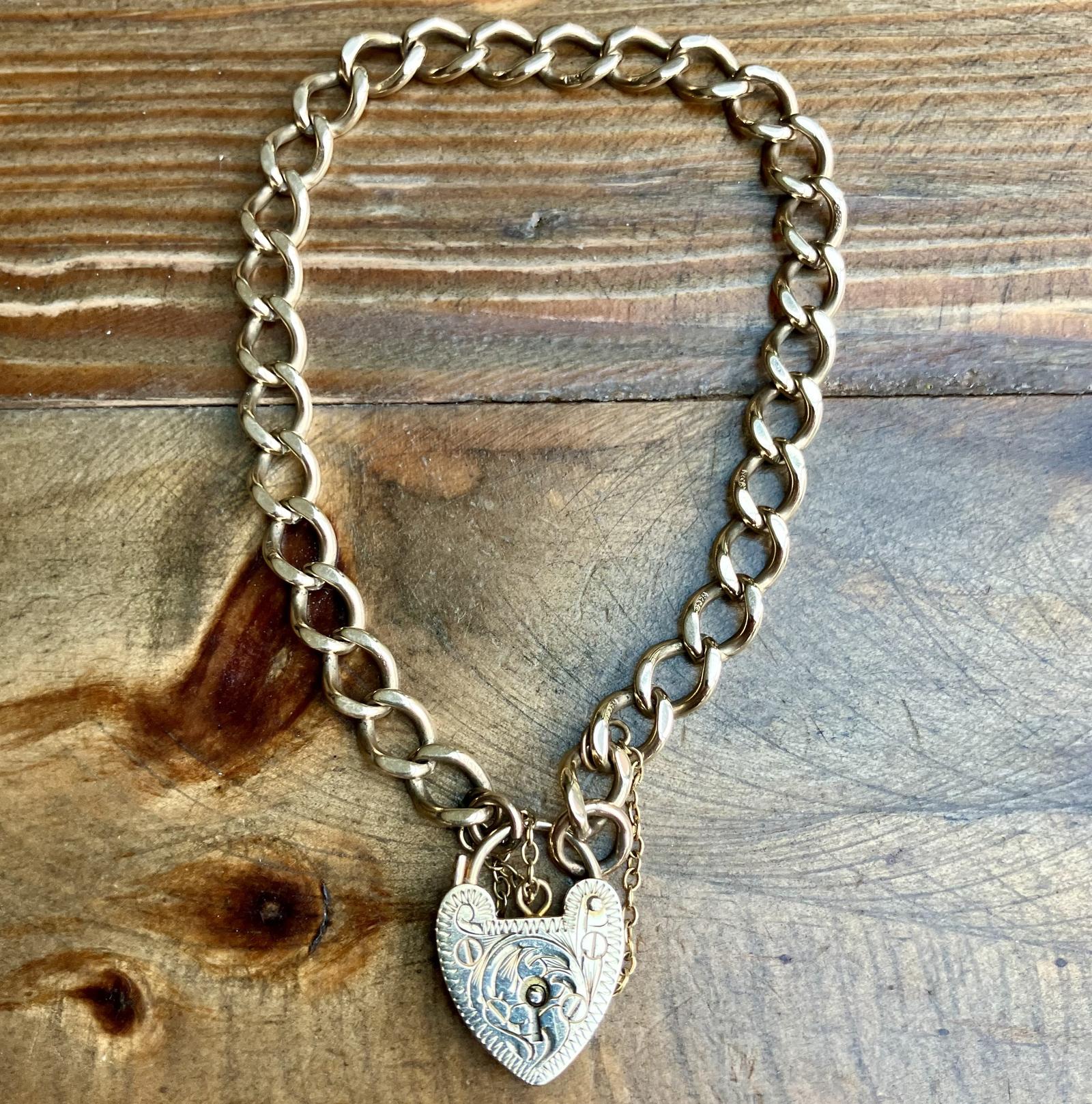 9ct Gold Heart Padlock Bracelet 1969 Hallmarked 20cm 12.6g (1 of 10) 9ct Gold Heart Padlock Bracelet 1969 Hallmarked 20cm 12.6g (1 of 10)