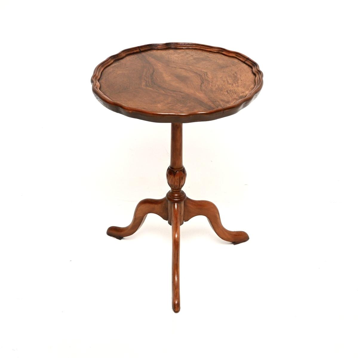 Figured Walnut Pie Crust Wine Table (1 of 6) Figured Walnut Pie Crust Wine Table (1 of 6)