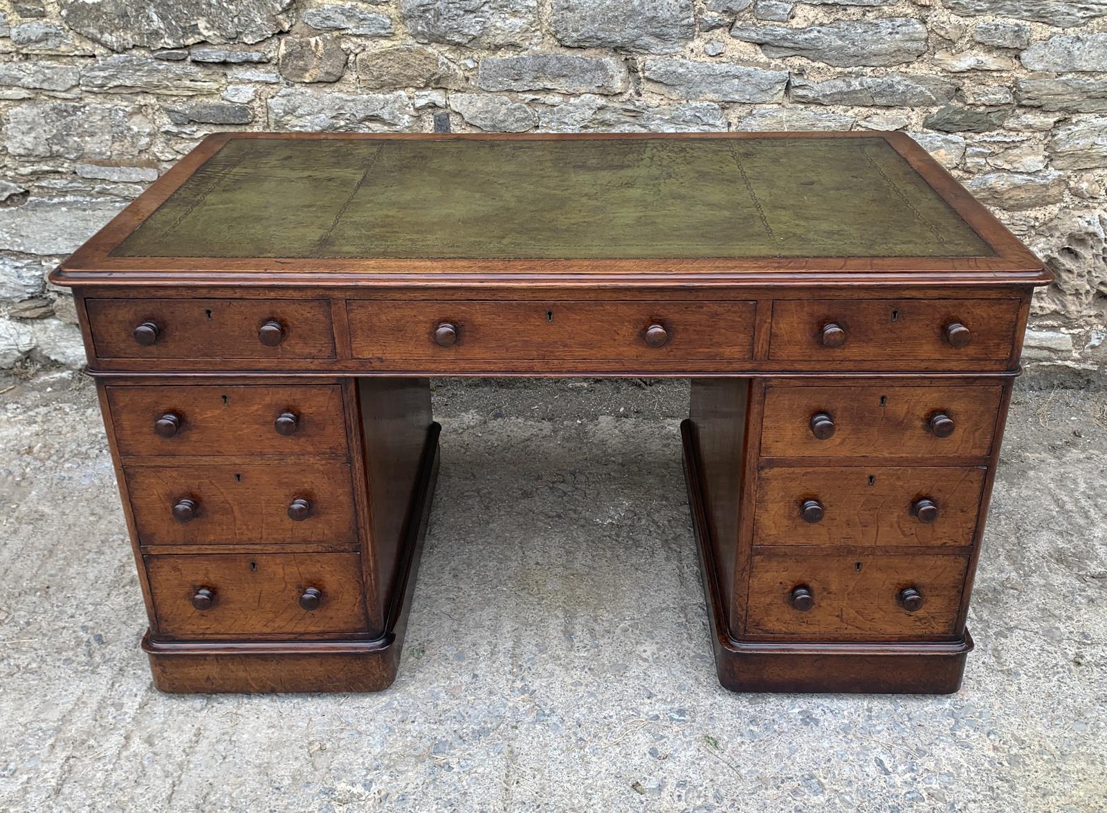 Large Victorian Oak Pedestal Desk (1 of 21) Large Victorian Oak Pedestal Desk (1 of 21)