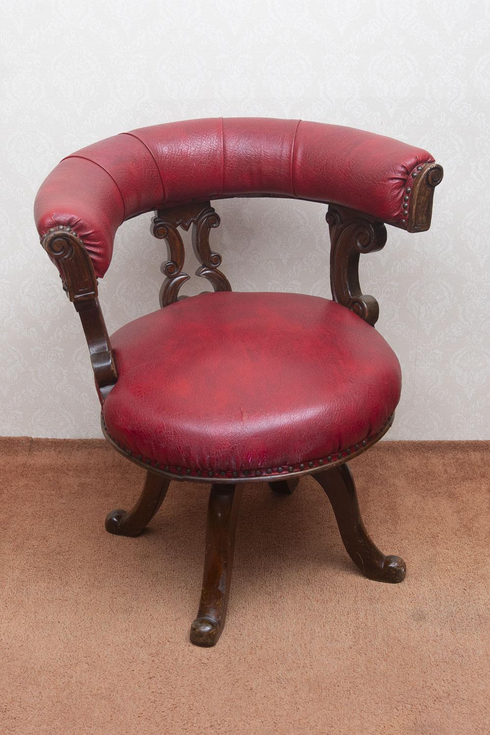 Good Example of Victorian Revolving Desk Chair (1 of 8)