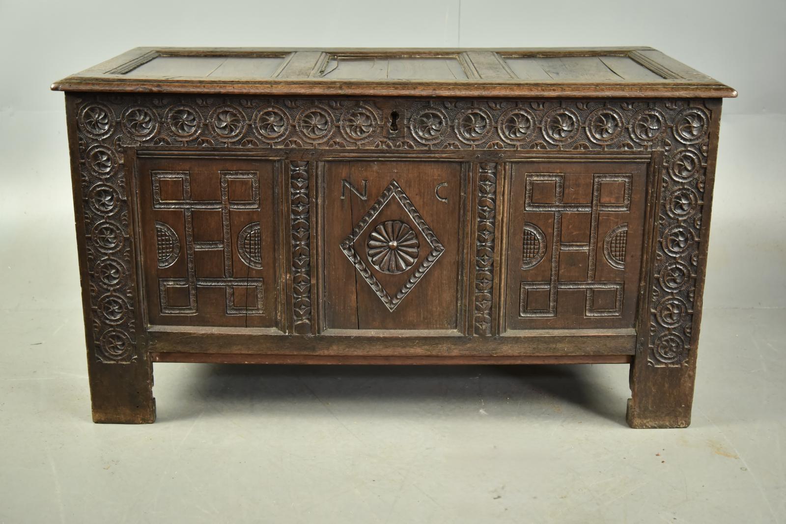 18th Century Carved Oak Coffer (1 of 6) 18th Century Carved Oak Coffer (1 of 6)