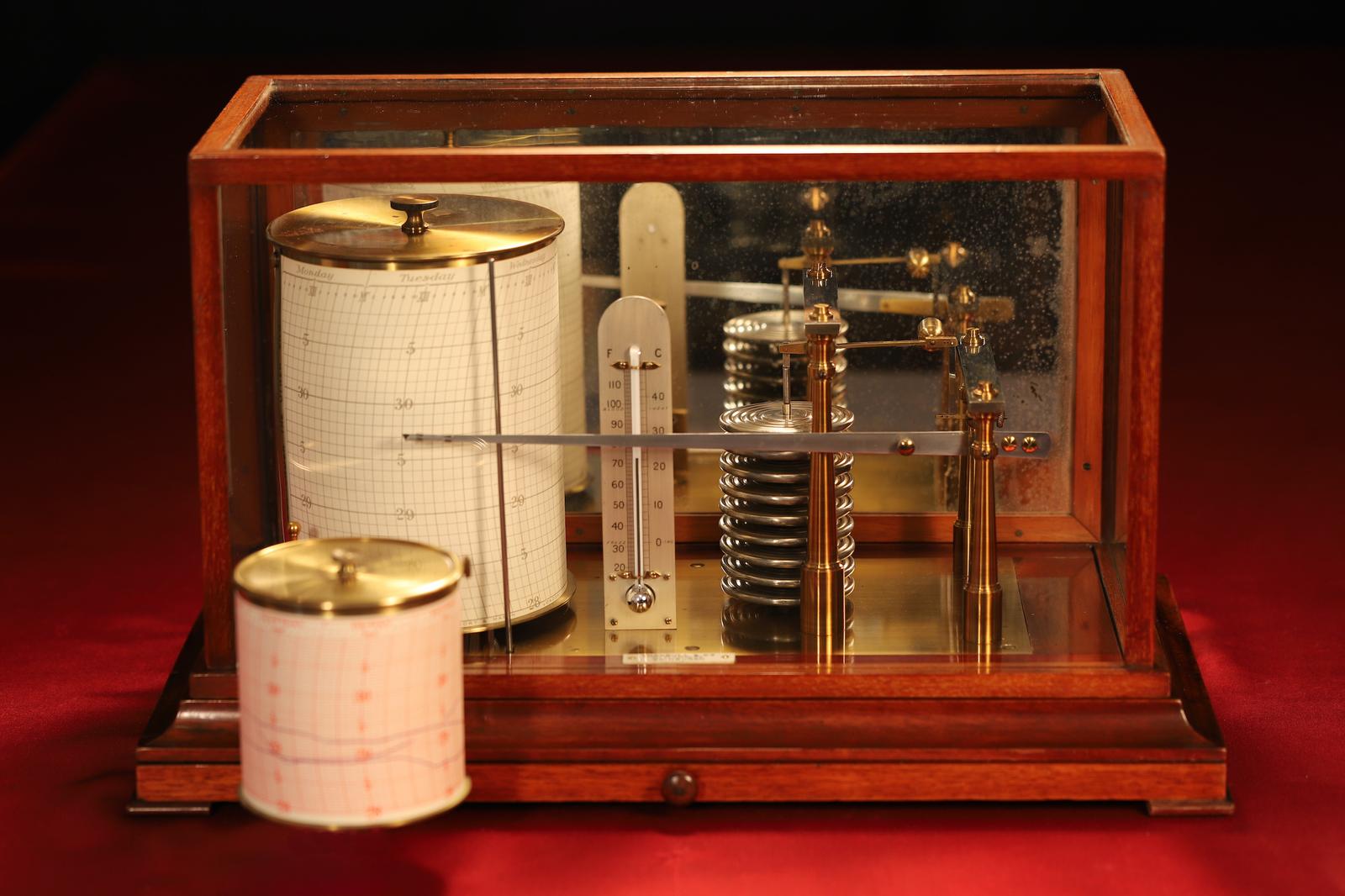 Mahogany Micro-Barograph by Negretti & Zambra No 2049 c.1910 (1 of 14)