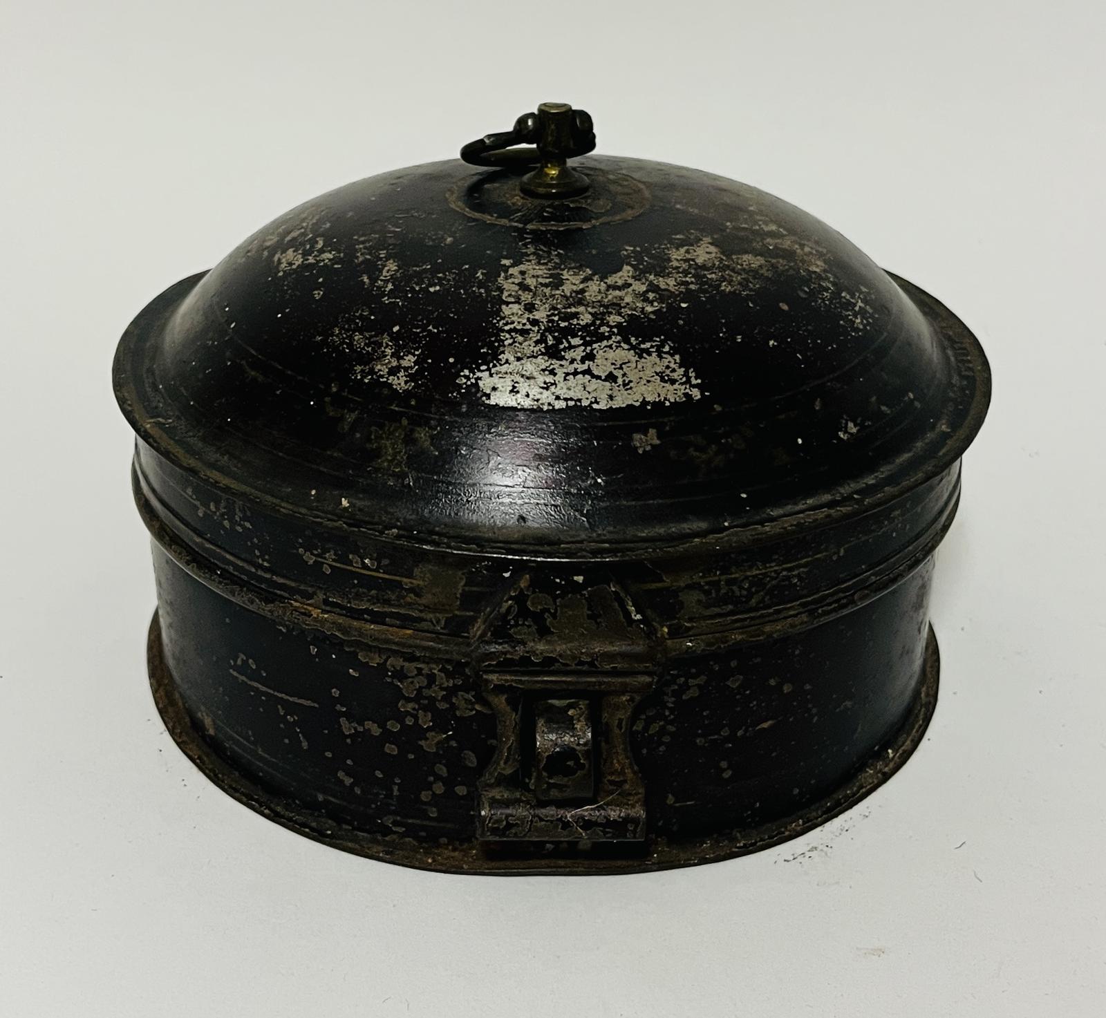 Antique Toleware Spice Tin (1 of 10) Antique Toleware Spice Tin (1 of 10)