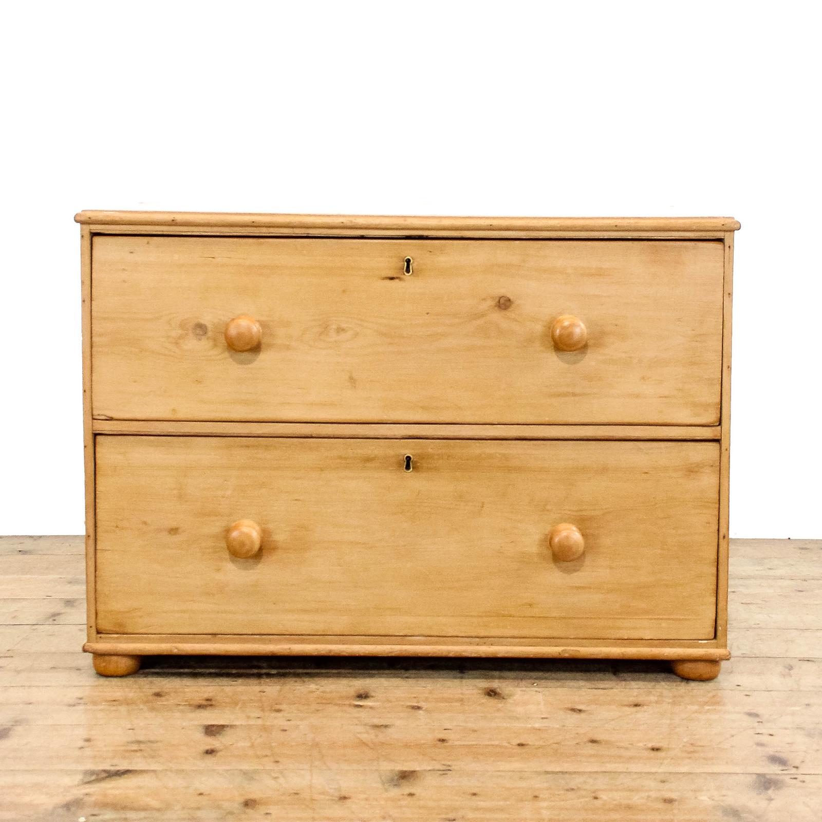 Vintage Pine Chest of Drawers (1 of 8) Vintage Pine Chest of Drawers (1 of 8)