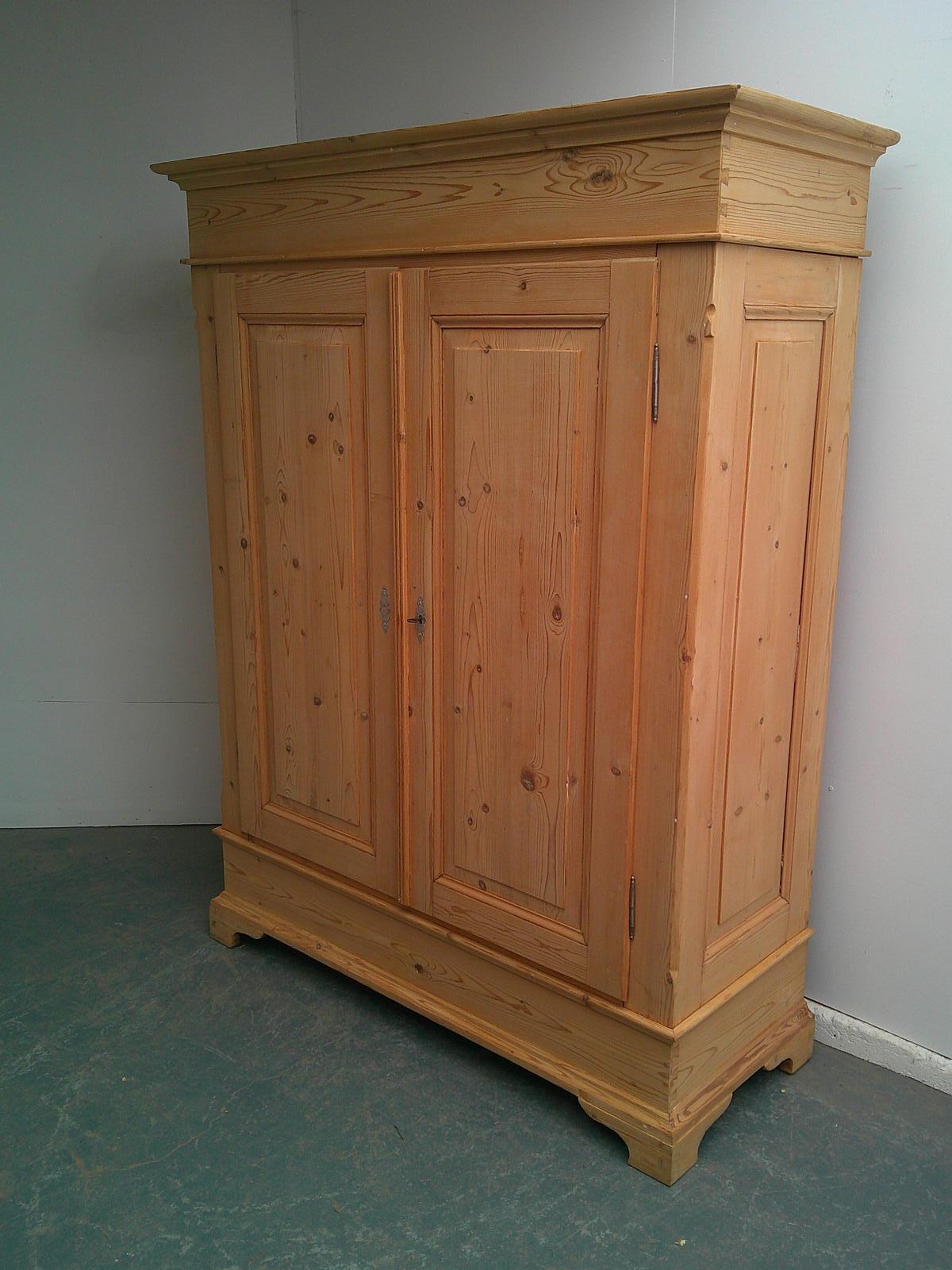 Mint Clean Antique Pine Georgian 2 Door Knockdown Wardrobe to wax / paint (1 of 11)