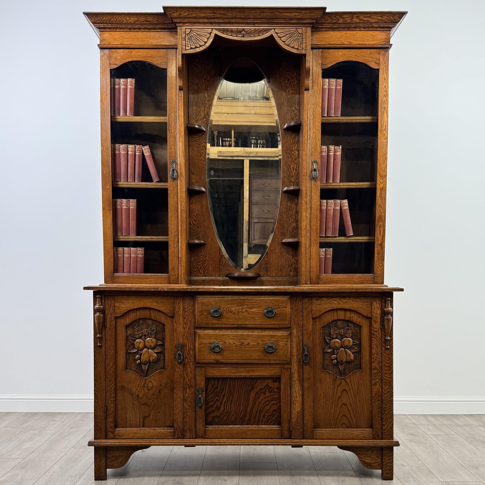 Antique 20th Century Fine Quality Art Nouveau Dresser in Oak (1 of 13)