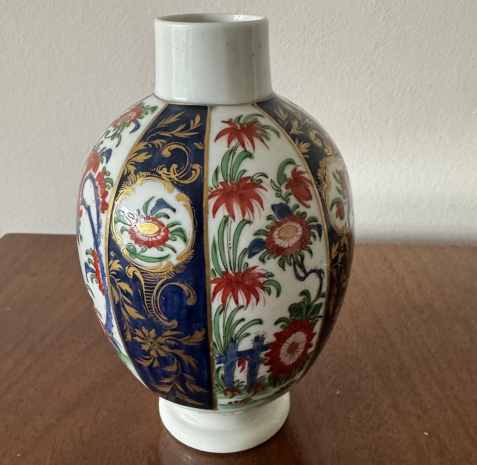 First Period Worcester Rich Queens Pattern Tea Caddy c.1775 (1 of 5)