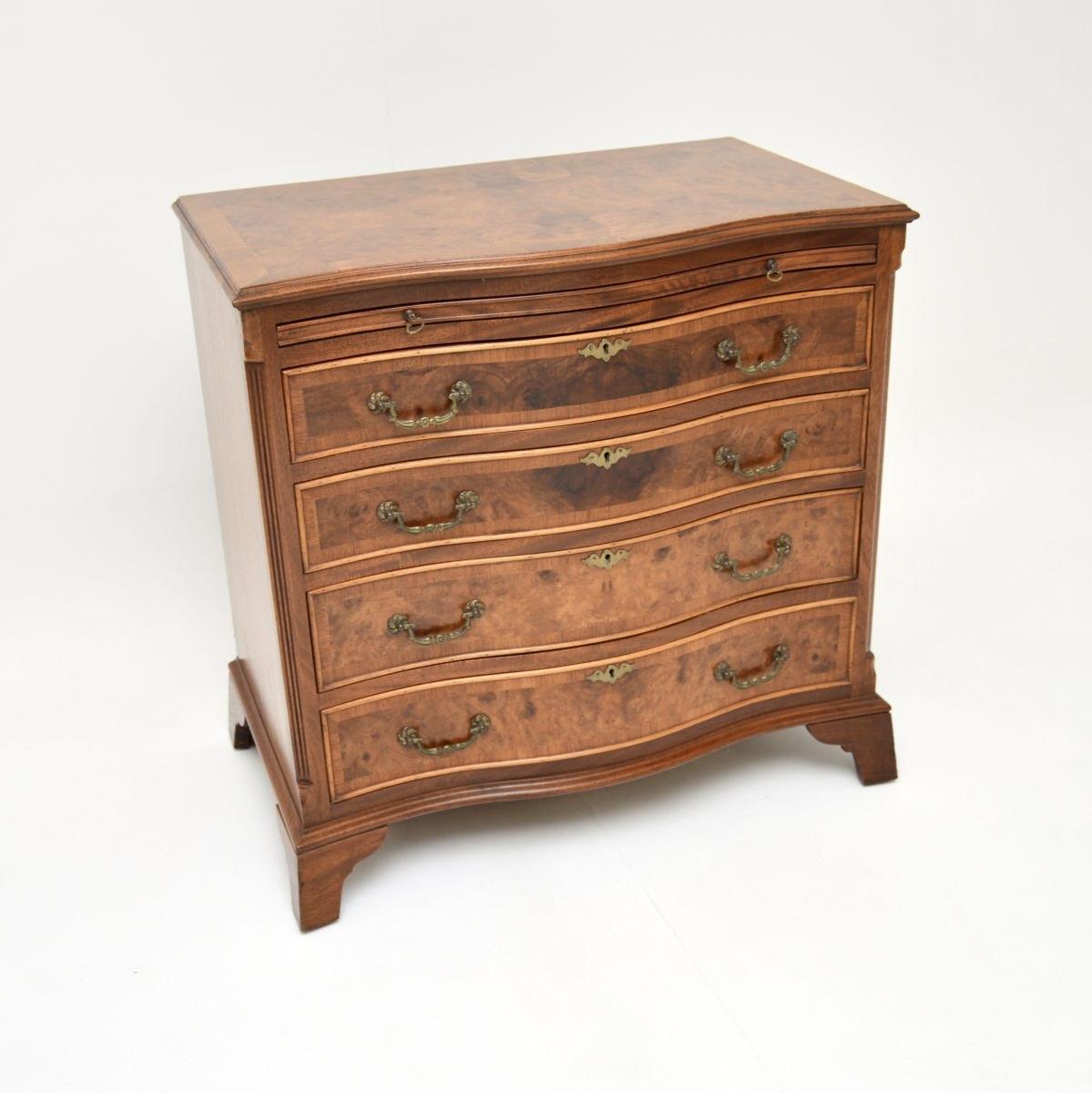 Georgian Style Burr Walnut Chest of Drawers (1 of 12) Georgian Style Burr Walnut Chest of Drawers (1 of 12)