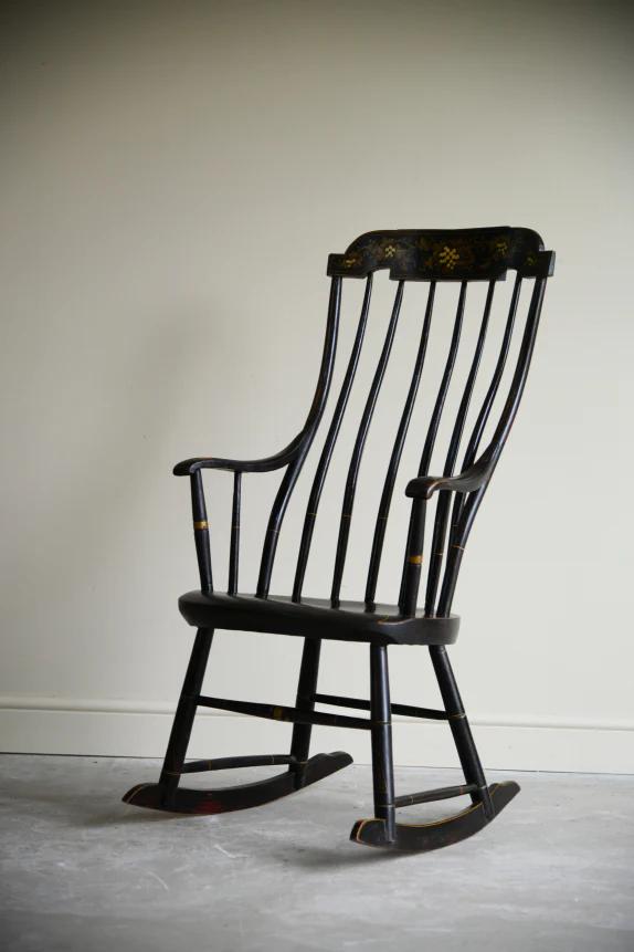 Antique Nichols & Stone Style American Rocking Chair (1 of 12)