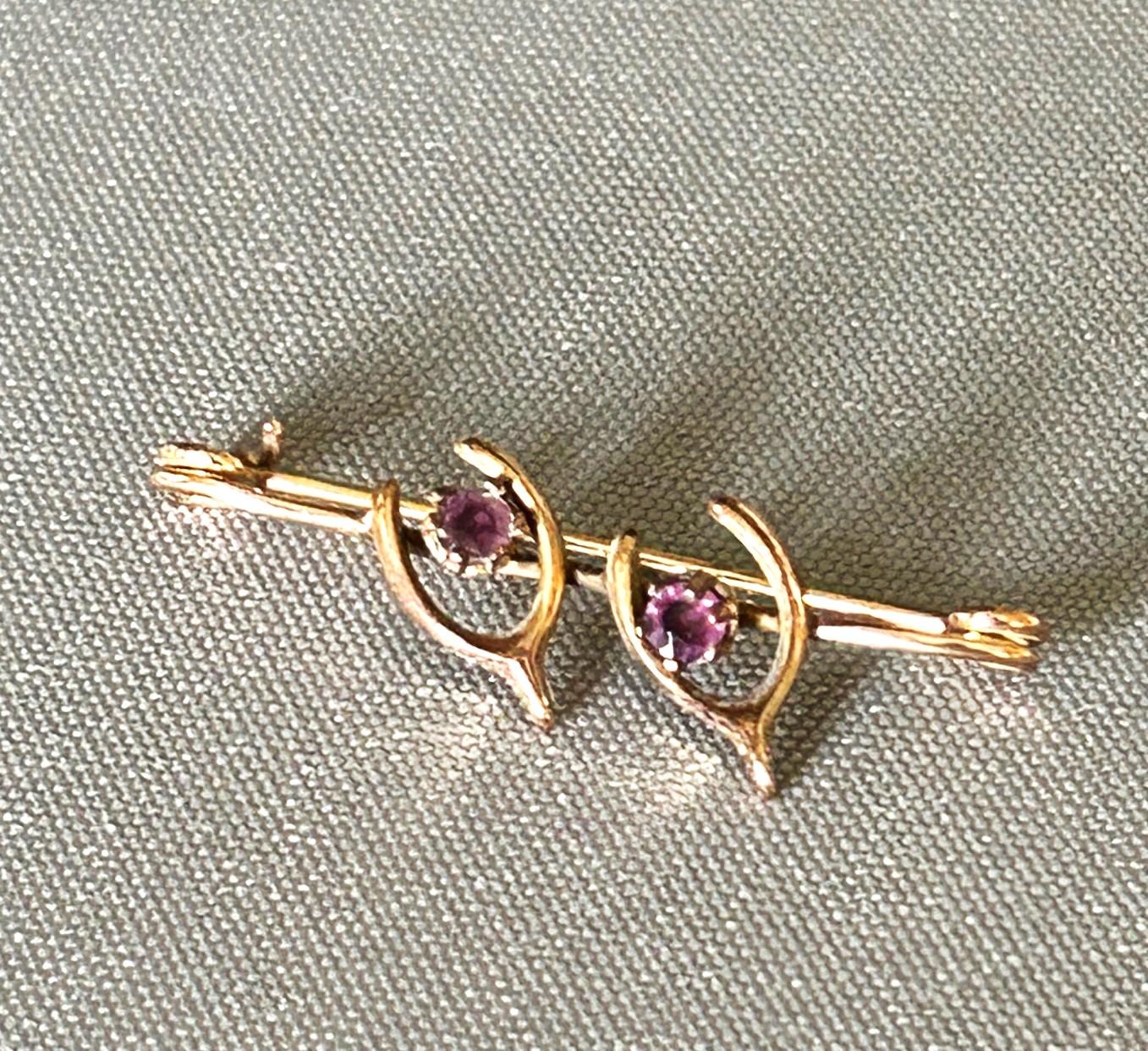 Petite 9ct Gold Edwardian Wishbone & Garnet Bar Brooch (1 of 8)