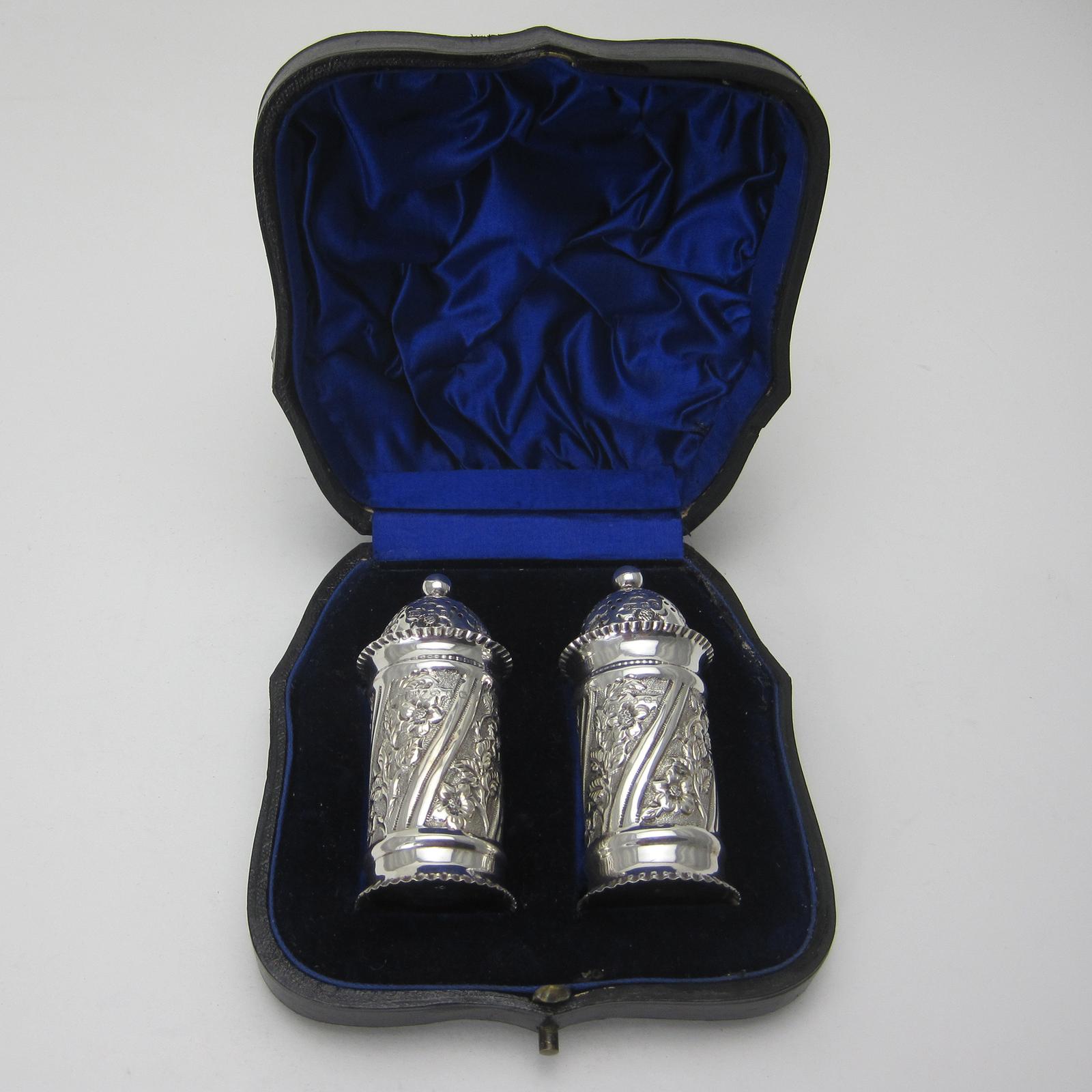 Pair of Boxed Victorian Silver Peppers (1 of 6)