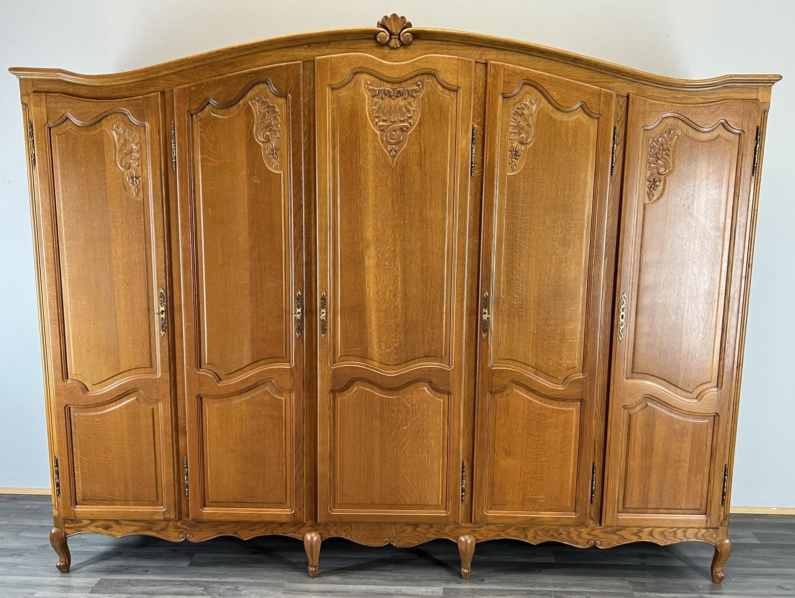 Wardrobe French Vintage Oak 5 Door Retro Closet Armoire (LOT 3858) (1 of 11) Wardrobe French Vintage Oak 5 Door Retro Closet Armoire (LOT 3858) (1 of 11)