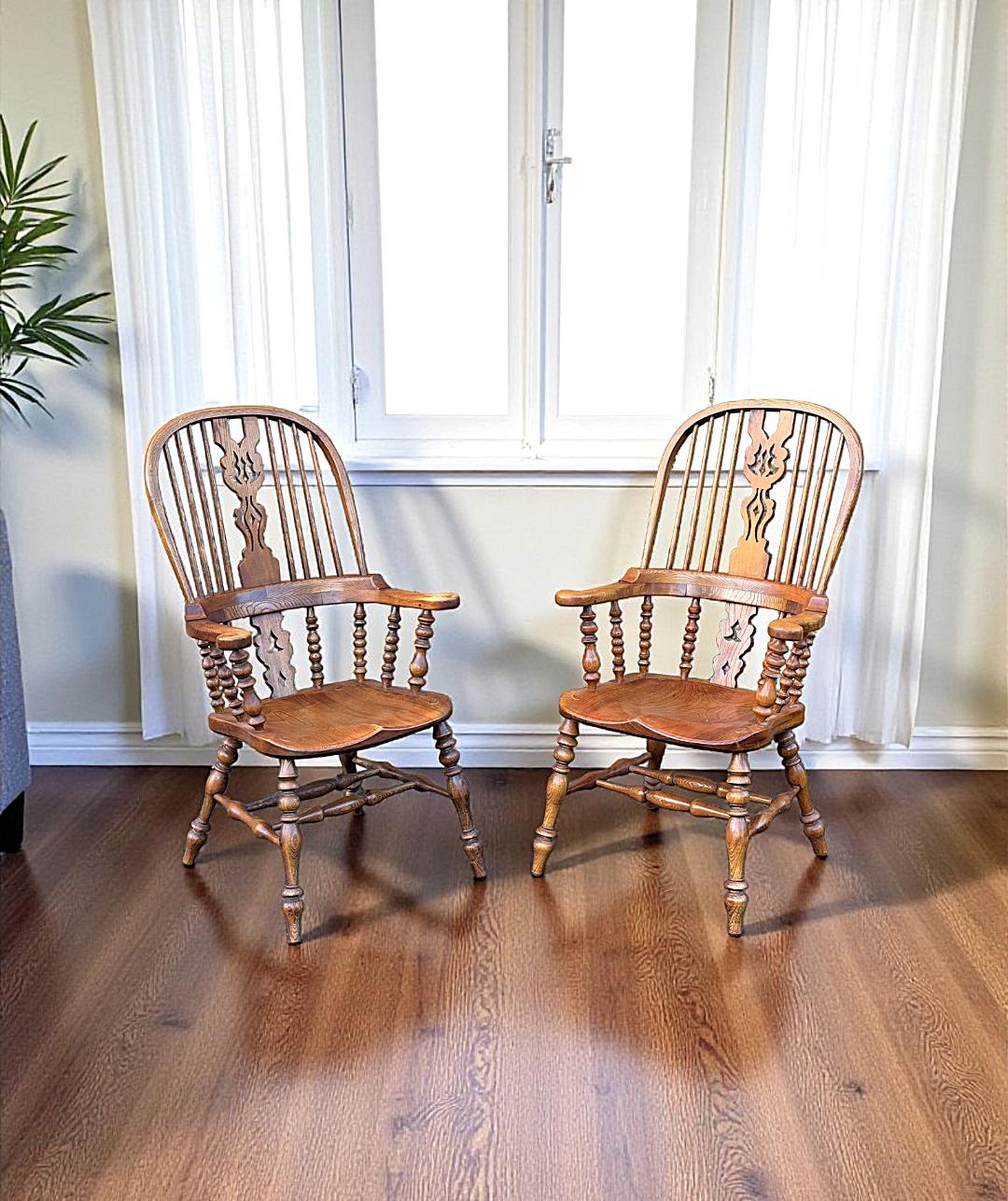 Large Pair of Ash Broad Arm Windsor Chairs (1 of 19)