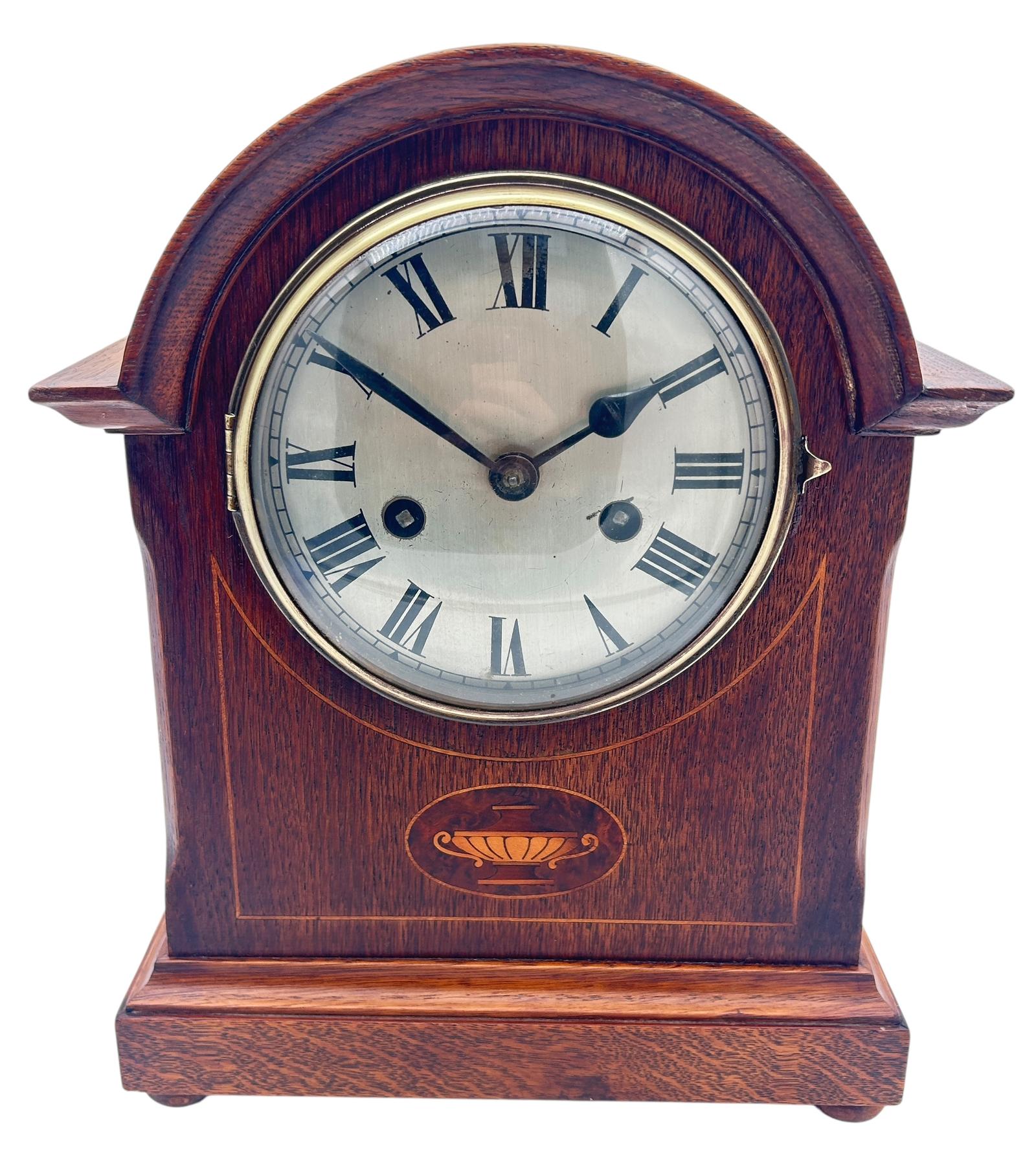 Charming Arched Top Oak Case Mantel Clock ca.1900 (1 of 15)
