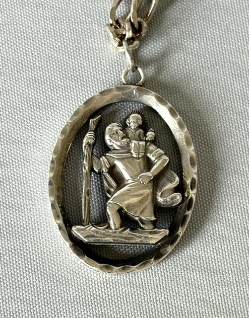 Large Vintage Silver St. Christopher & Chain (1 of 9) Large Vintage Silver St. Christopher & Chain (1 of 9)