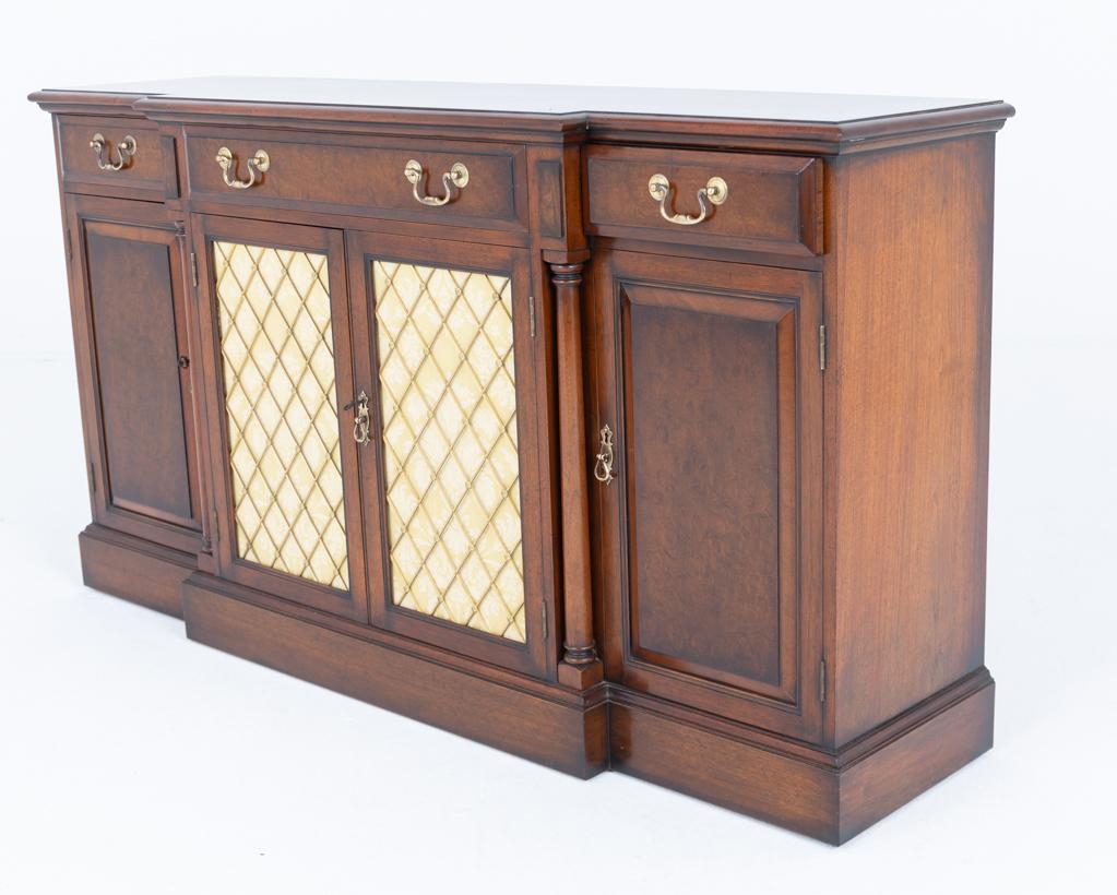 Georgian Revival Walnut Breakfront Sideboard c.1920 (1 of 8) Georgian Revival Walnut Breakfront Sideboard c.1920 (1 of 8)