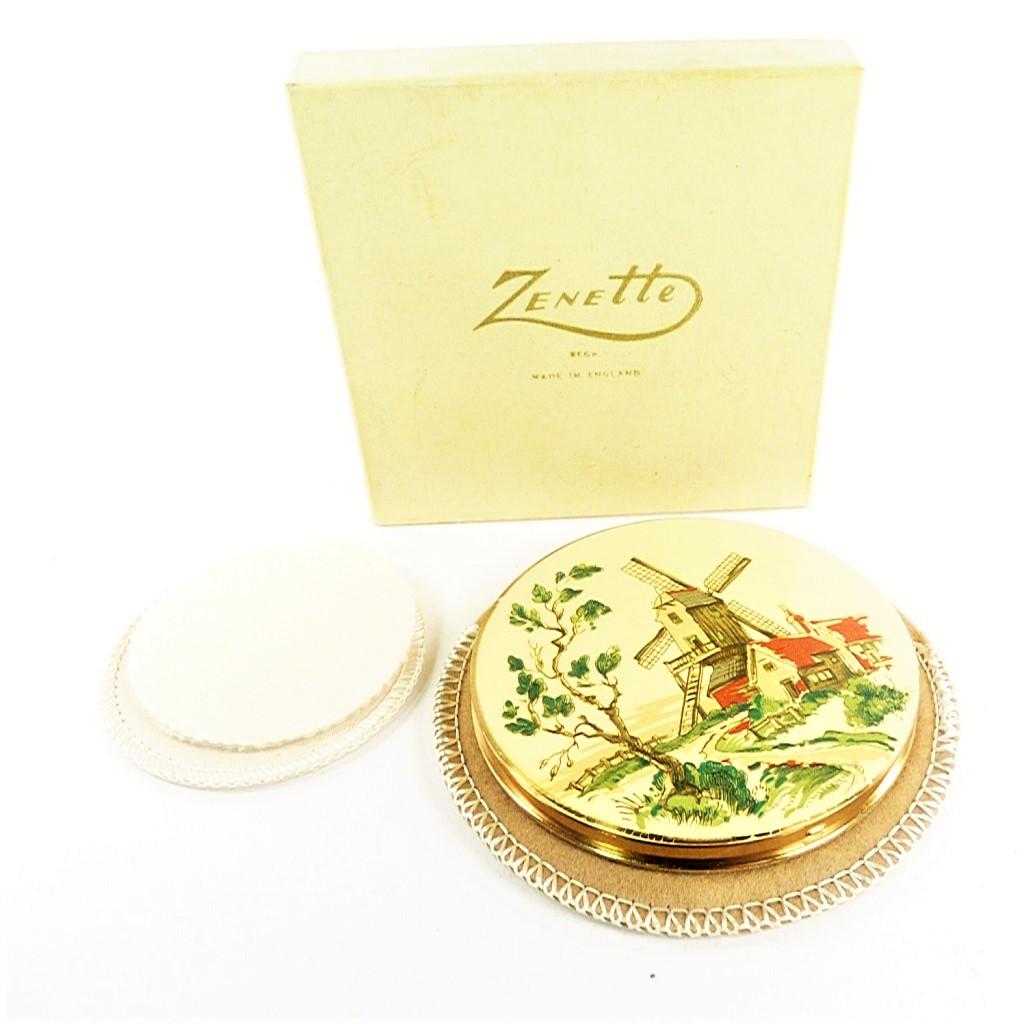 1940s Hand Painted Enamel Powder Compact (1 of 8)