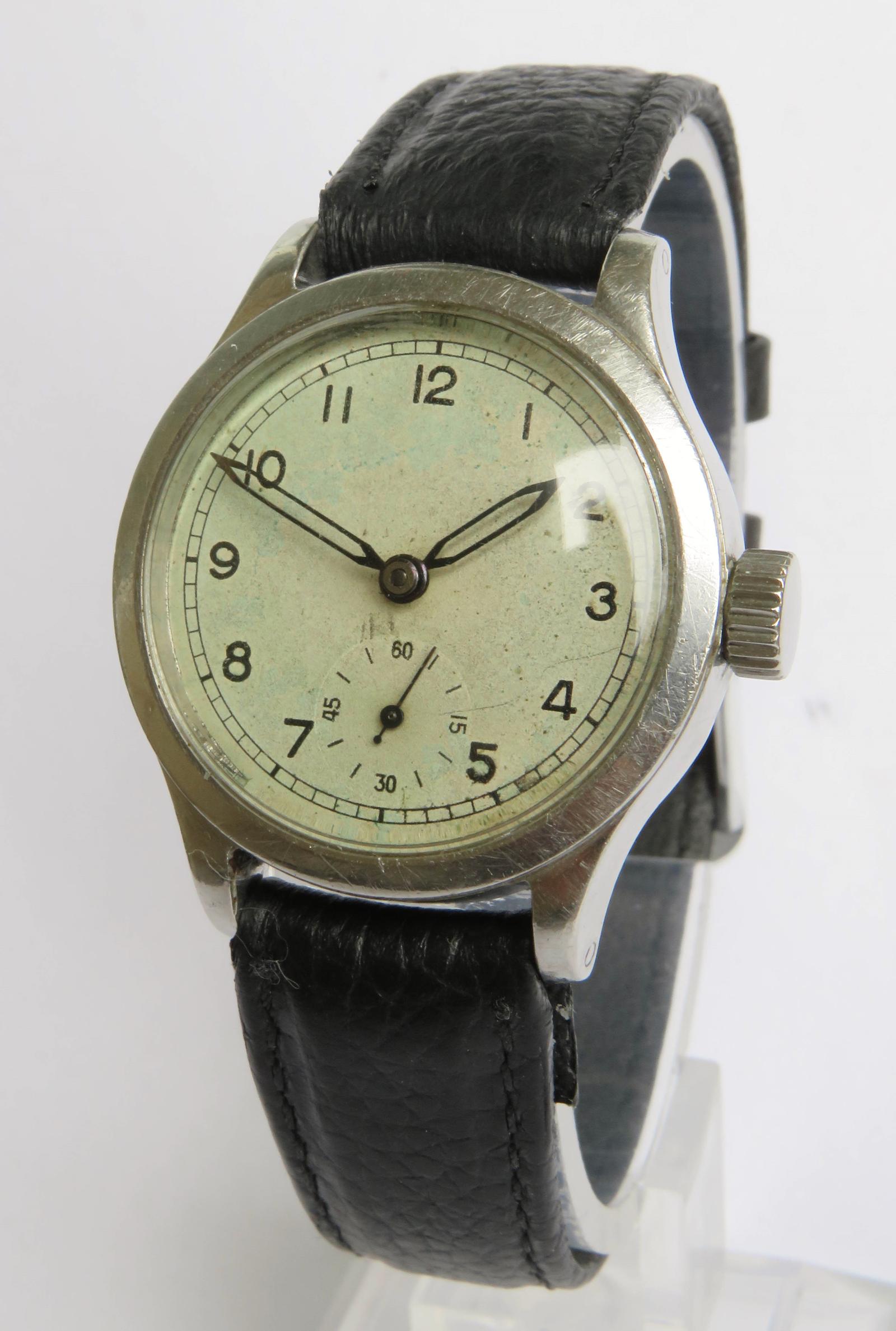 Watch : Gents 1940s Revue ATP Wrist Watch (1 of 5)