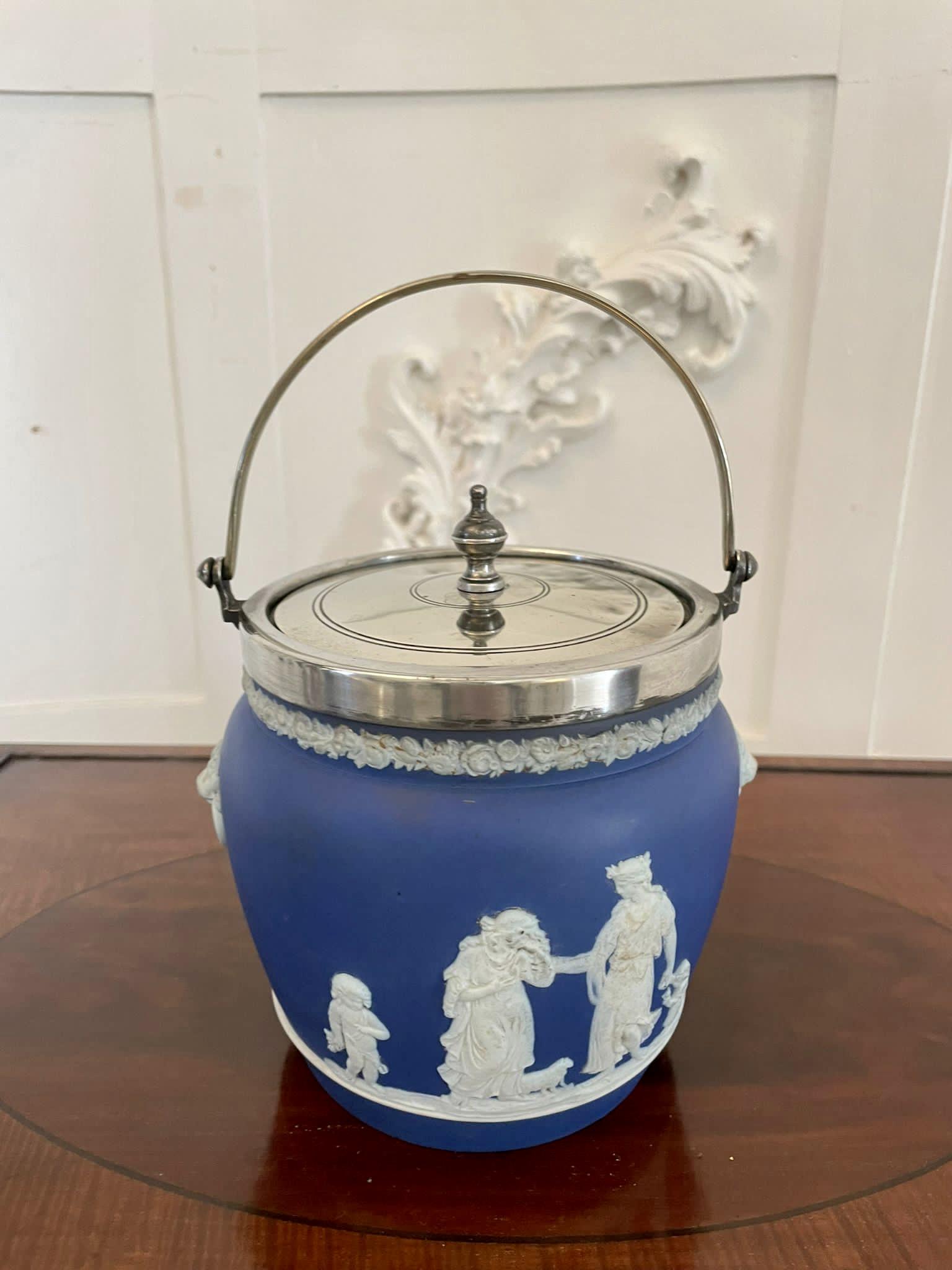 Antique Edwardian Quality Wedgwood Jasperware Biscuit Barrel (1 of 8) Antique Edwardian Quality Wedgwood Jasperware Biscuit Barrel (1 of 8)