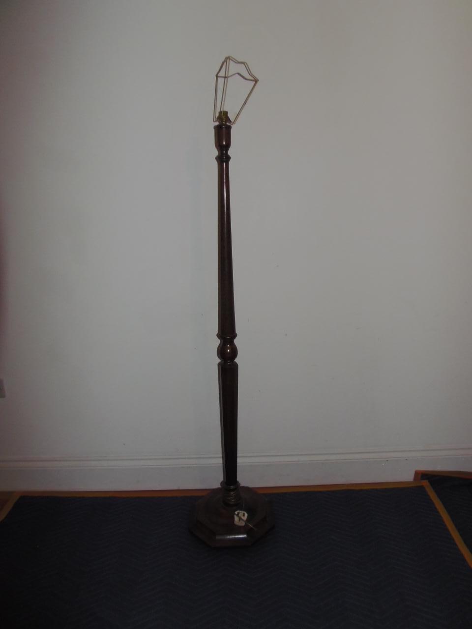 Arts & Crafts Standard Oak Lamp (1 of 9) Arts & Crafts Standard Oak Lamp (1 of 9)