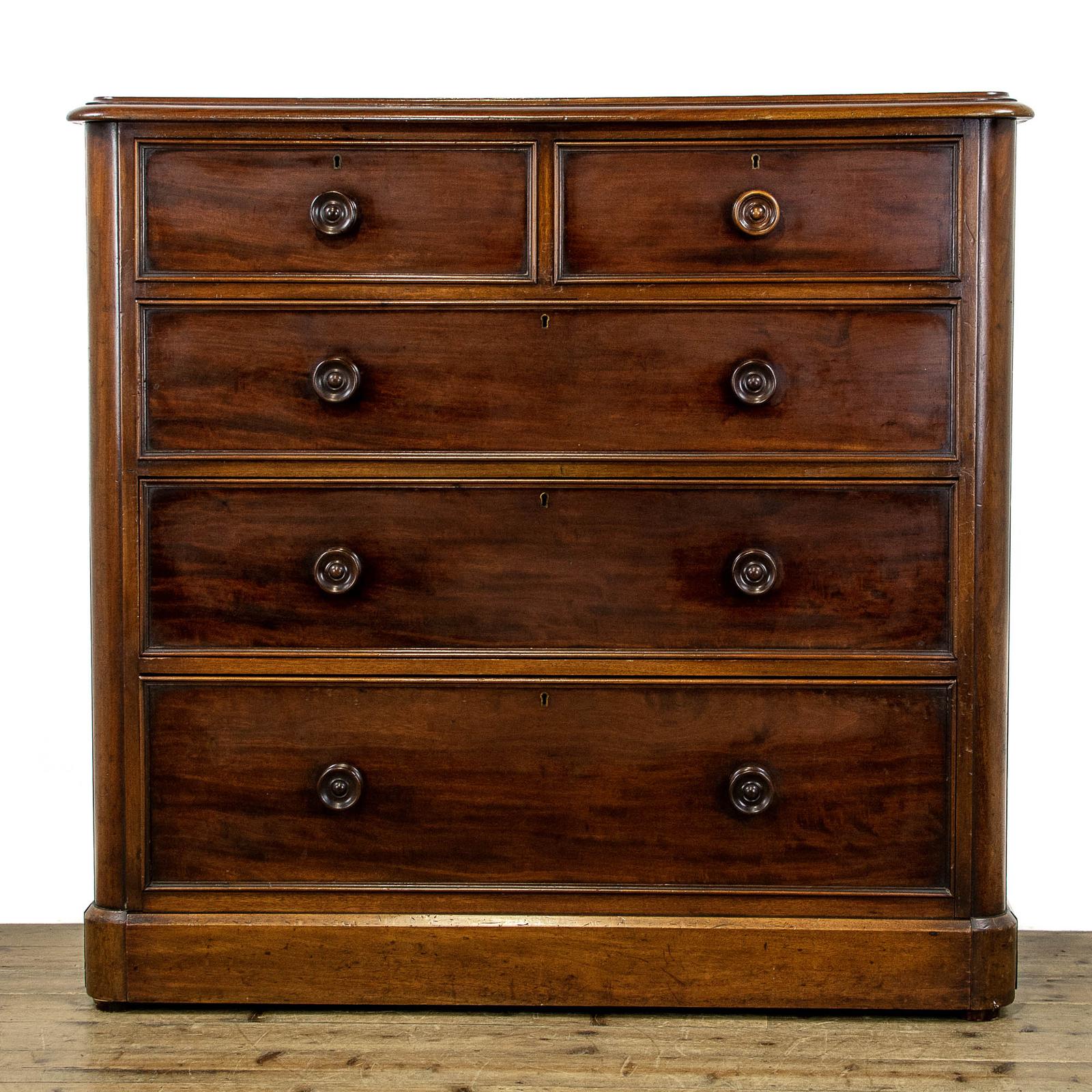 Victorian Antique Mahogany Chest of Drawers (1 of 9) Victorian Antique Mahogany Chest of Drawers (1 of 9)