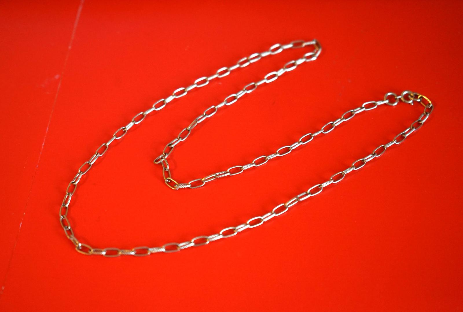 Vintage Pretty  24" Fine Chain (1 of 5)