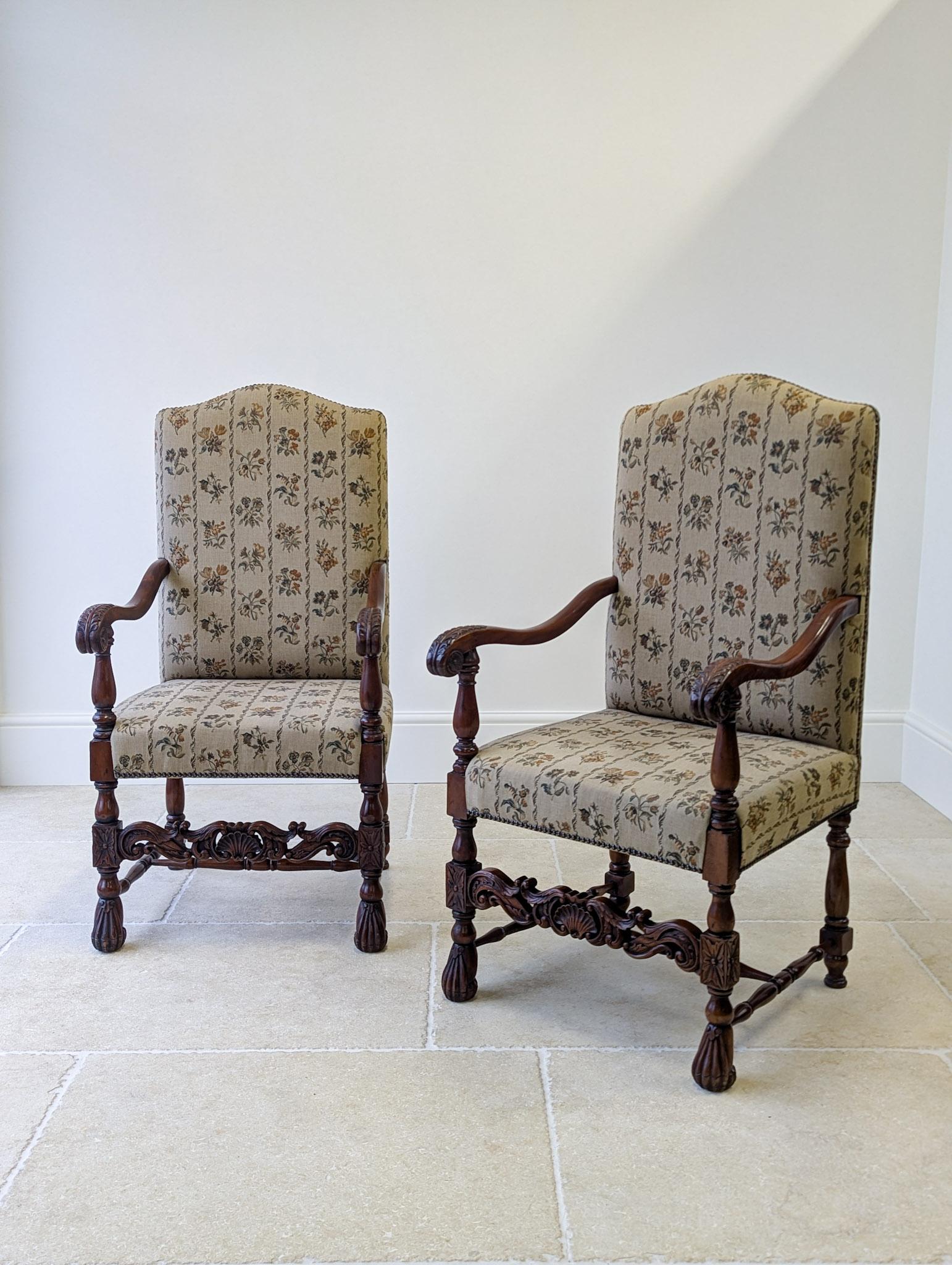 Pair of Antique Victorian Walnut Open Armchairs c.1890 (1 of 20) Pair of Antique Victorian Walnut Open Armchairs c.1890 (1 of 20)