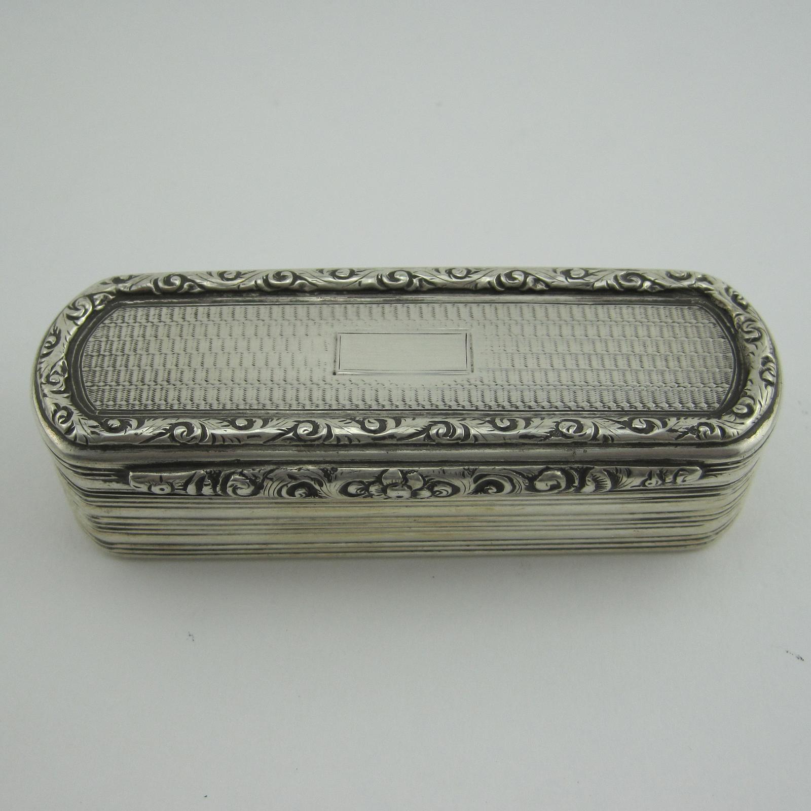 Good Quality William IV Silver Snuff Box (1 of 8)