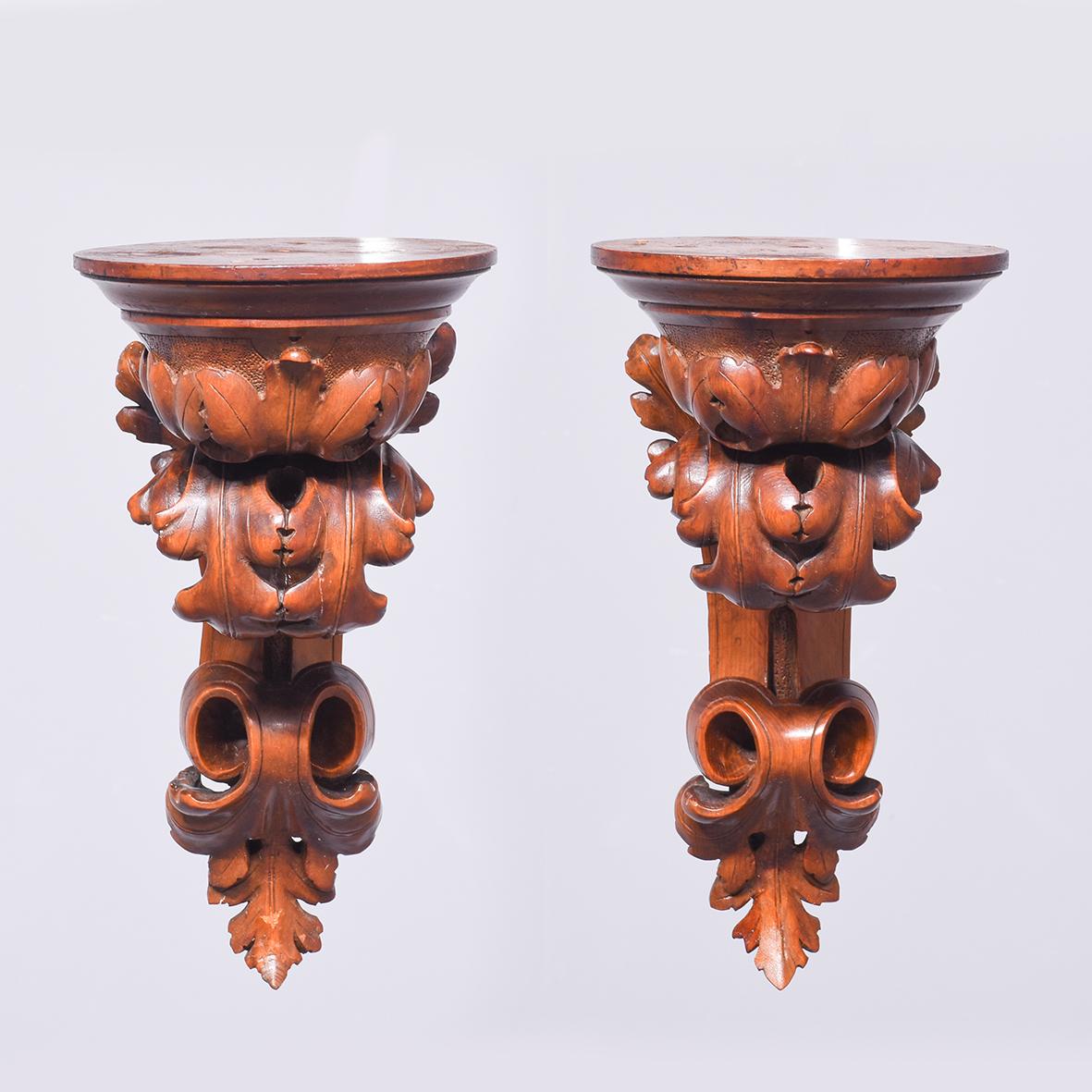 Pair of Carved Walnut Wall Brackets (1 of 8) Pair of Carved Walnut Wall Brackets (1 of 8)