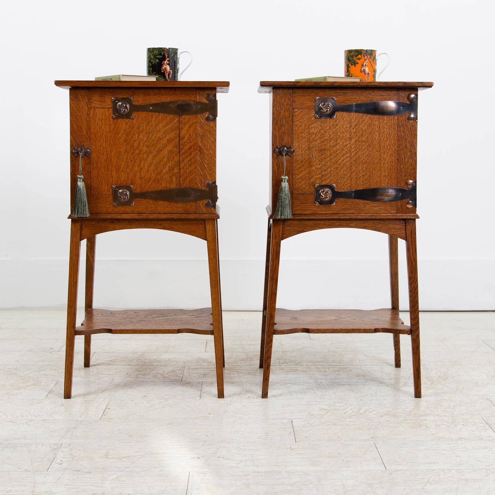 Delightful Pair of Oak Arts & Crafts Side Cabinets c.1910 (1 of 21) Delightful Pair of Oak Arts & Crafts Side Cabinets c.1910 (1 of 21)