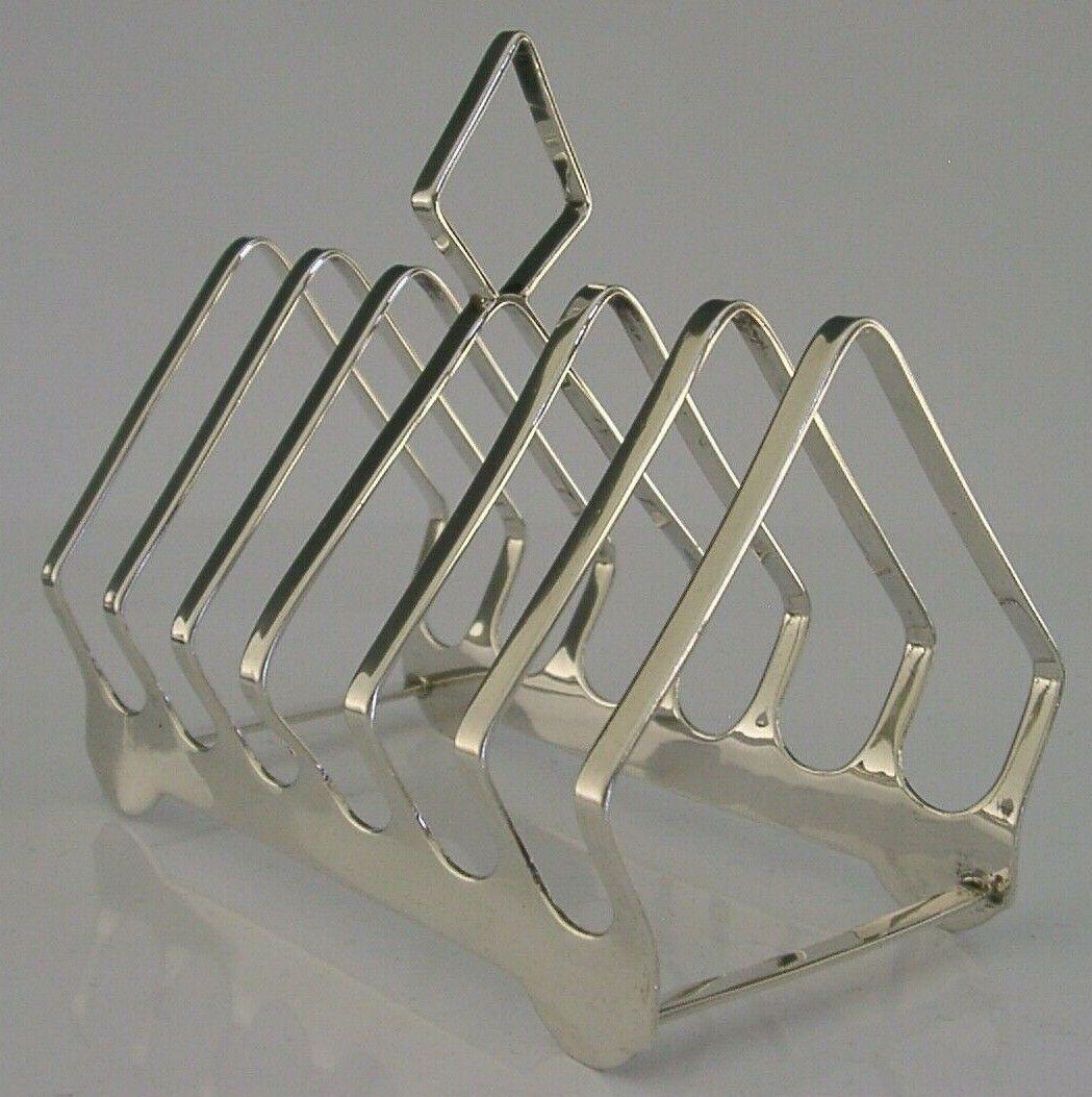 Stylish English Solid Sterling Silver Six Slice Toast Rack 1936 Art Deco (1 of 6) Stylish English Solid Sterling Silver Six Slice Toast Rack 1936 Art Deco (1 of 6)